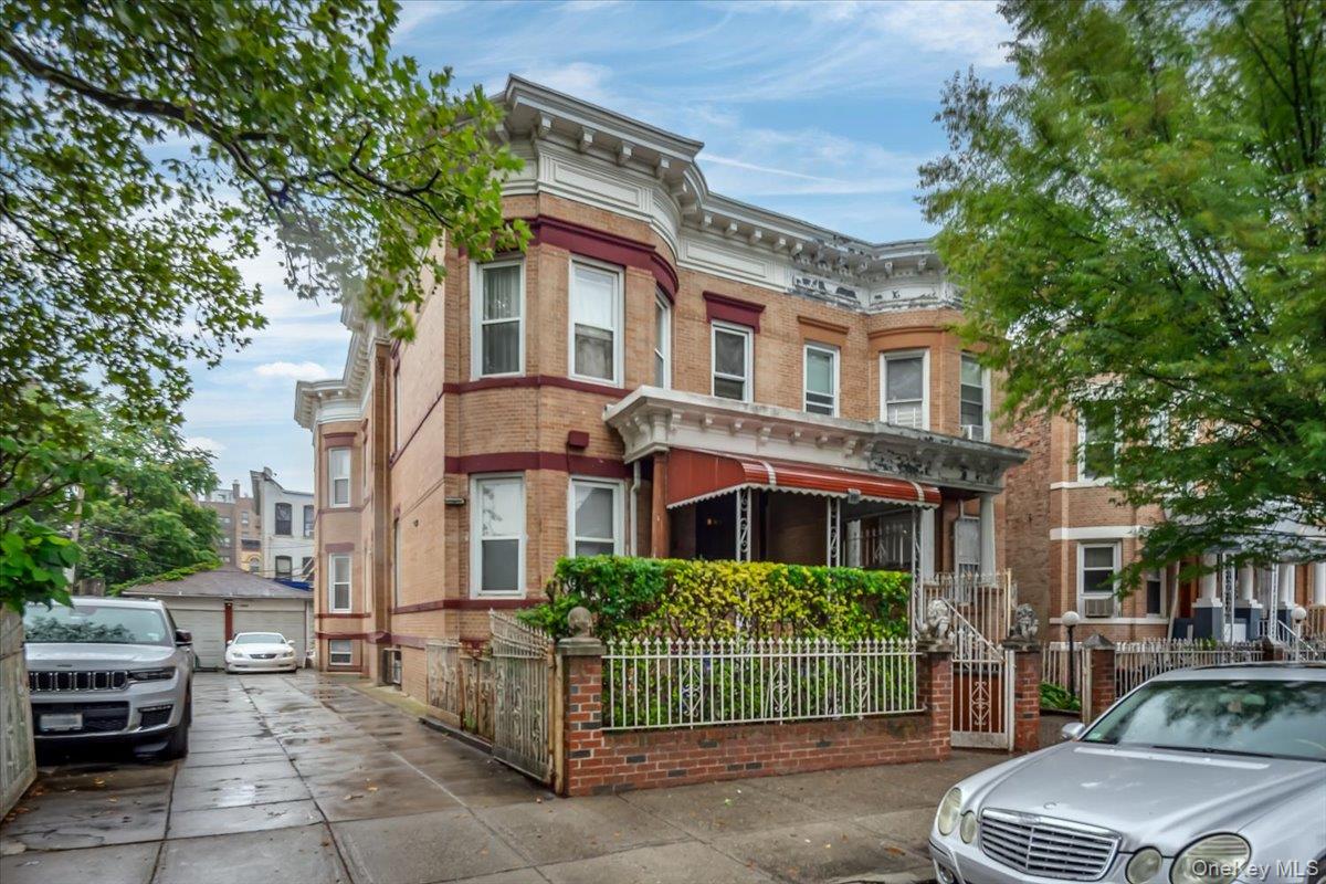 515 E 26th Street, Brooklyn, NY 11210