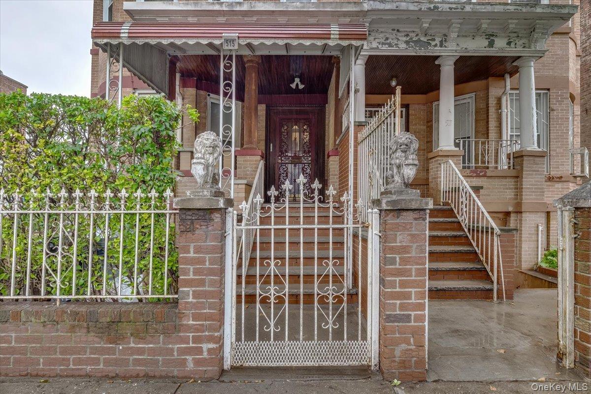 515 E 26th Street, Brooklyn, NY 11210