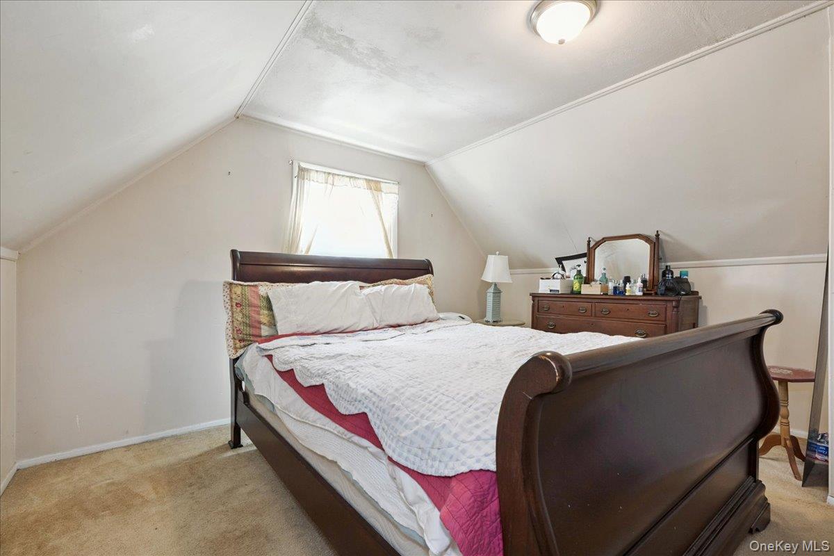 3980 Kingsberry Road, Seaford, NY 11783