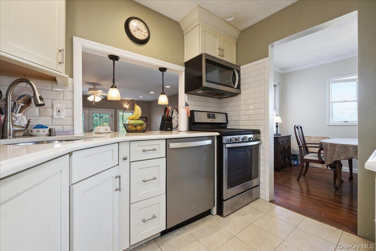 3980 Kingsberry Road, Seaford, NY 11783