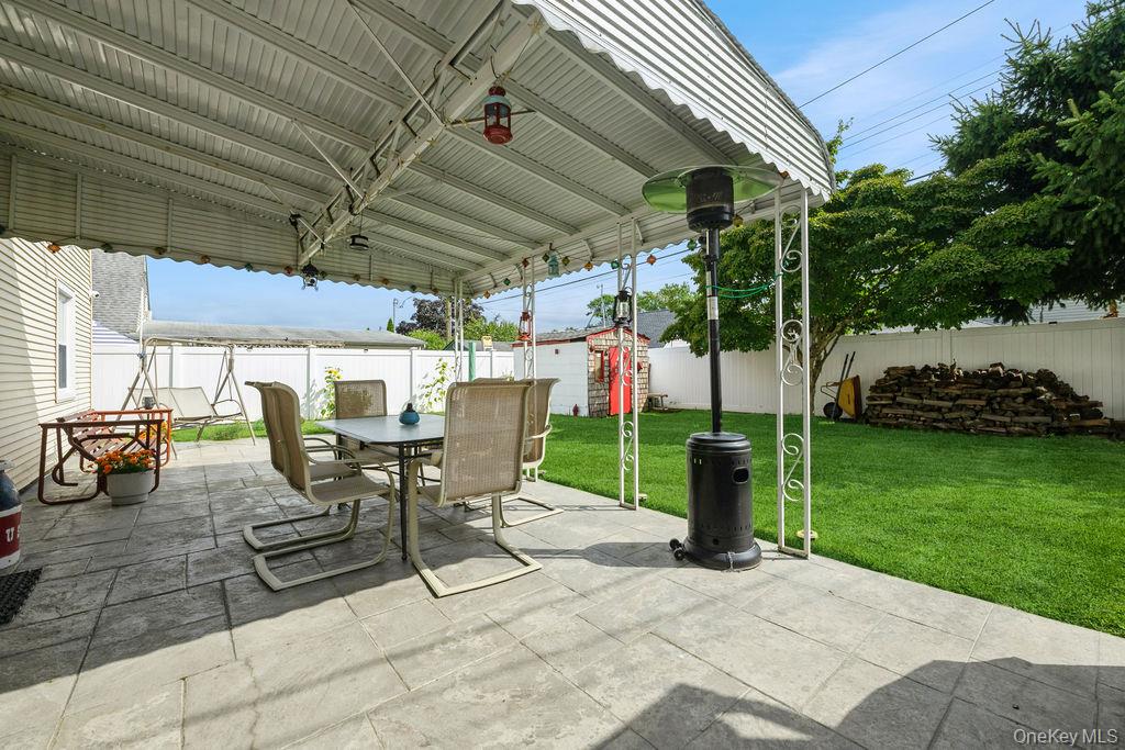 44 Rock Lane, Levittown, NY 11756