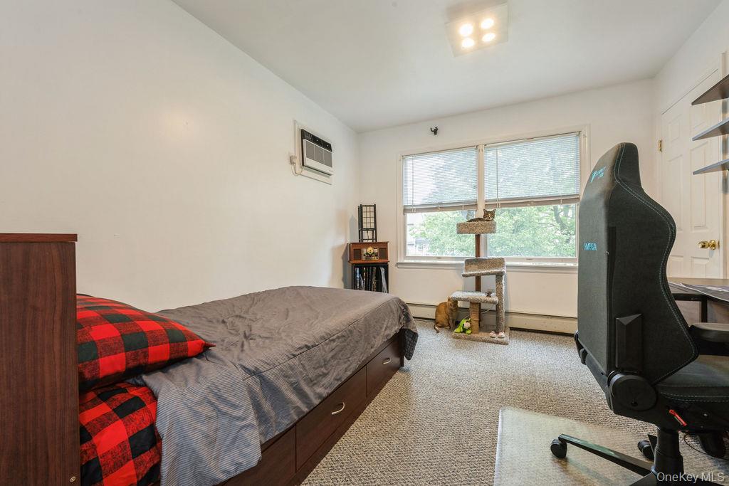 44 Rock Lane, Levittown, NY 11756