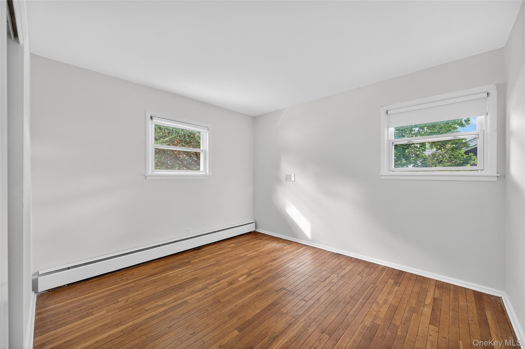 4 King Street, Glenwood Landing, NY 11547