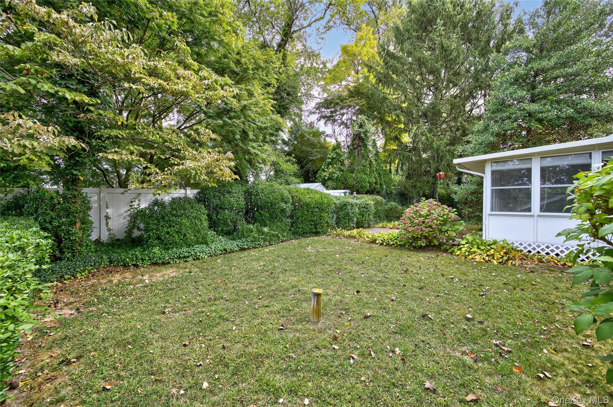 4 King Street, Glenwood Landing, NY 11547