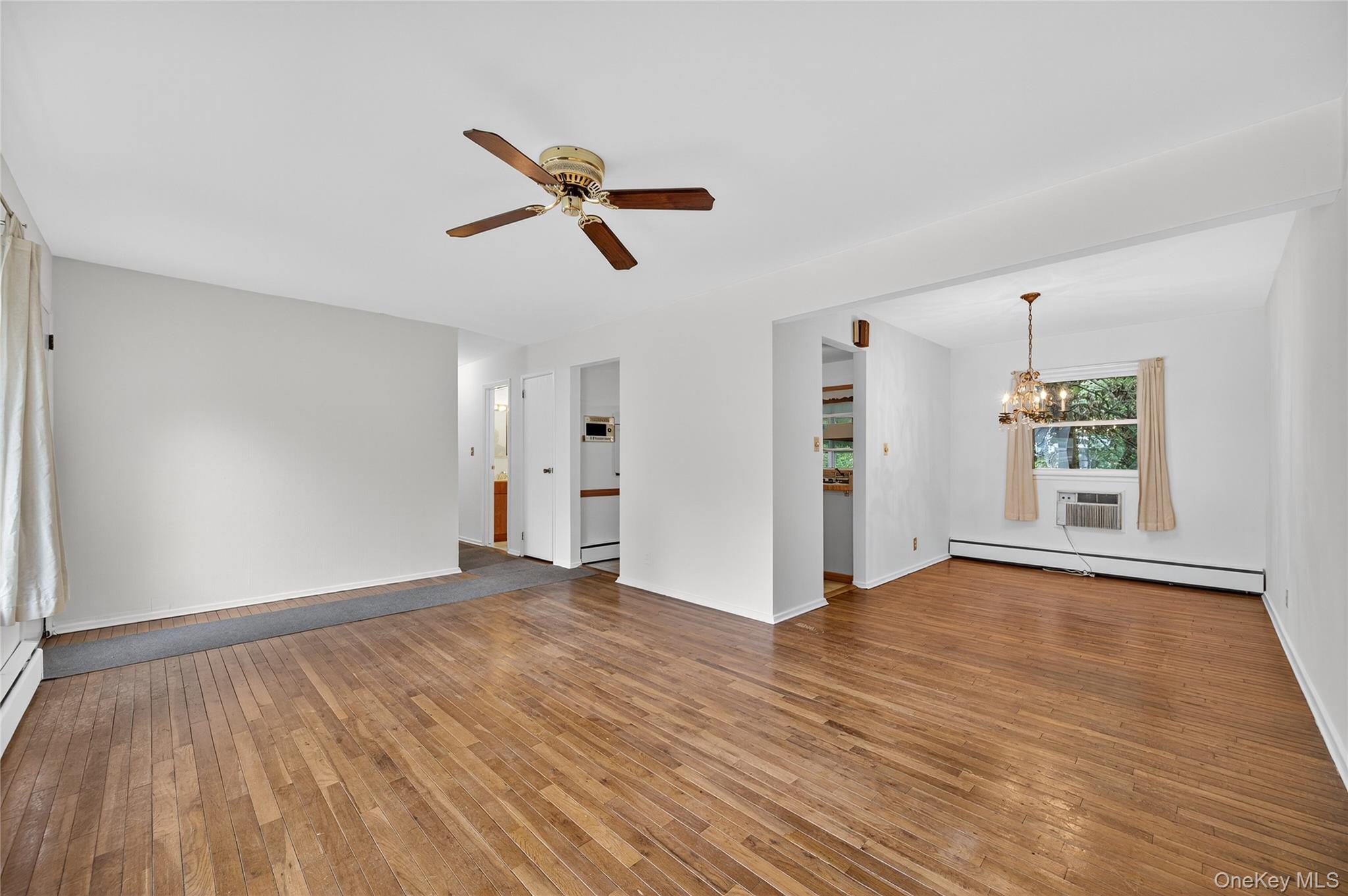 4 King Street, Glenwood Landing, NY 11547