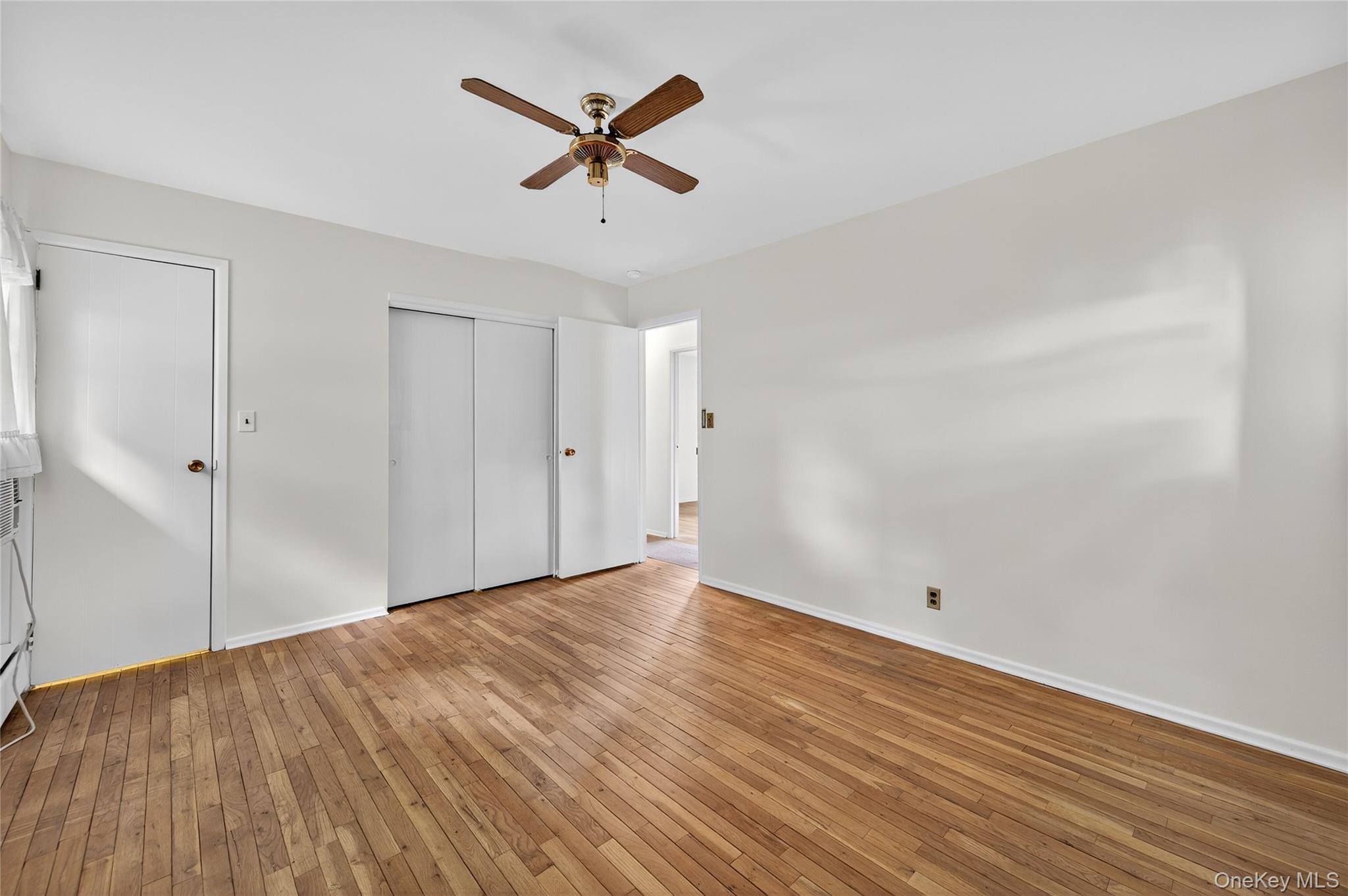 4 King Street, Glenwood Landing, NY 11547