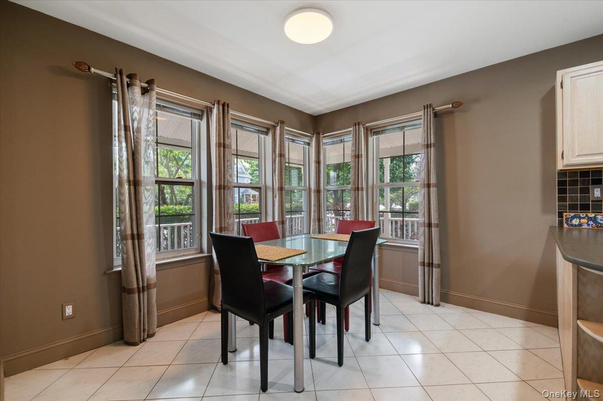 52 Fairlawn Drive, Central Islip, NY 11722