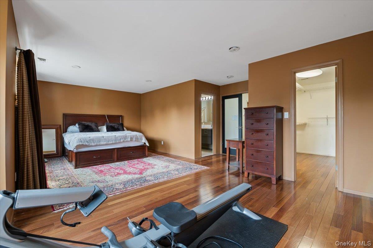 52 Fairlawn Drive, Central Islip, NY 11722