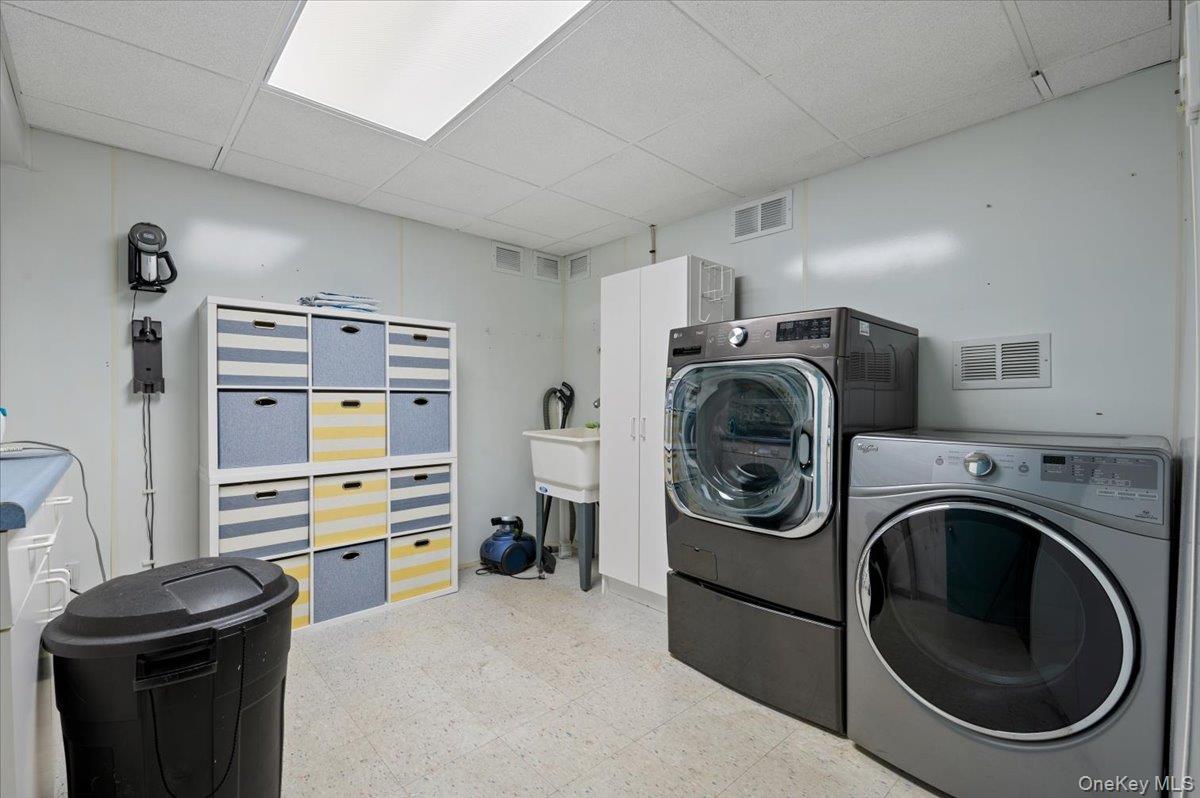 52 Fairlawn Drive, Central Islip, NY 11722