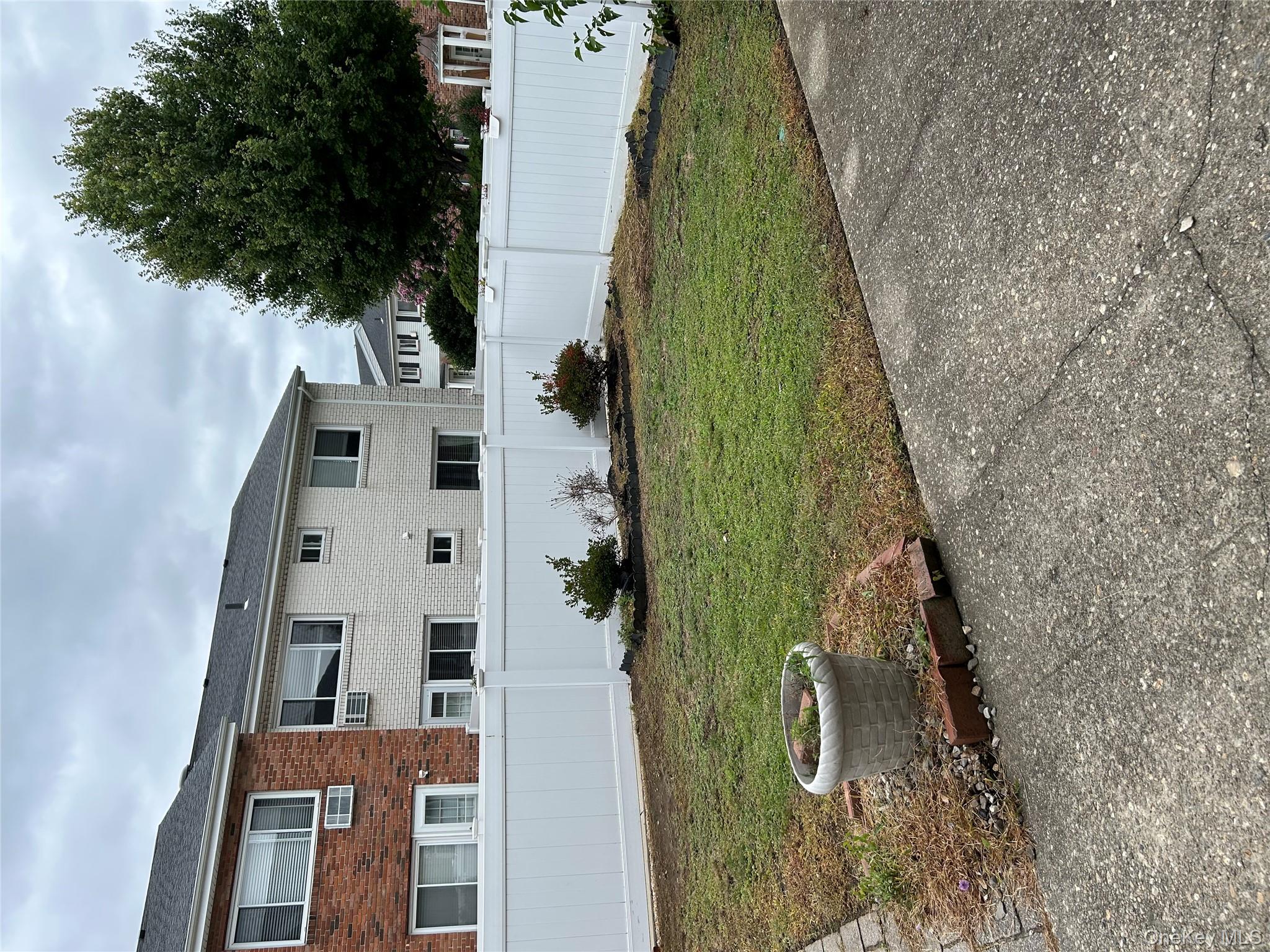 452 Dawson Lane, Jericho, NY 11753