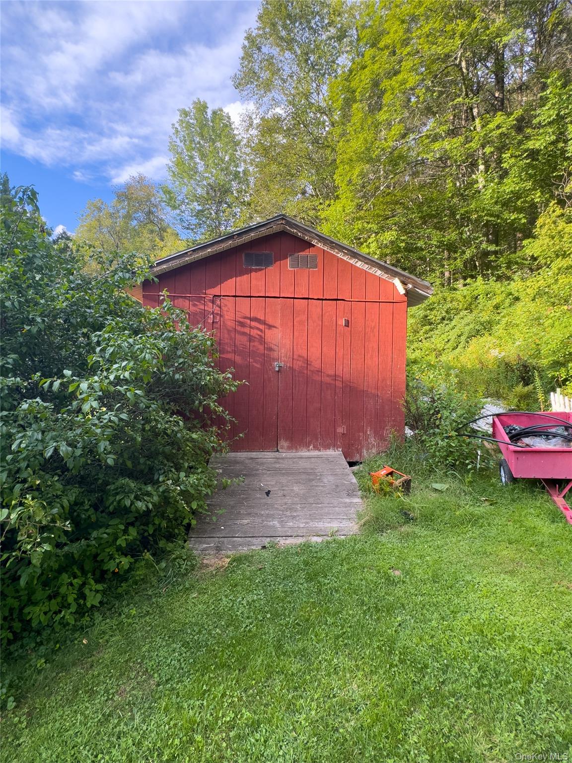 1 Lake View Drive, Grahamsville, NY 12788