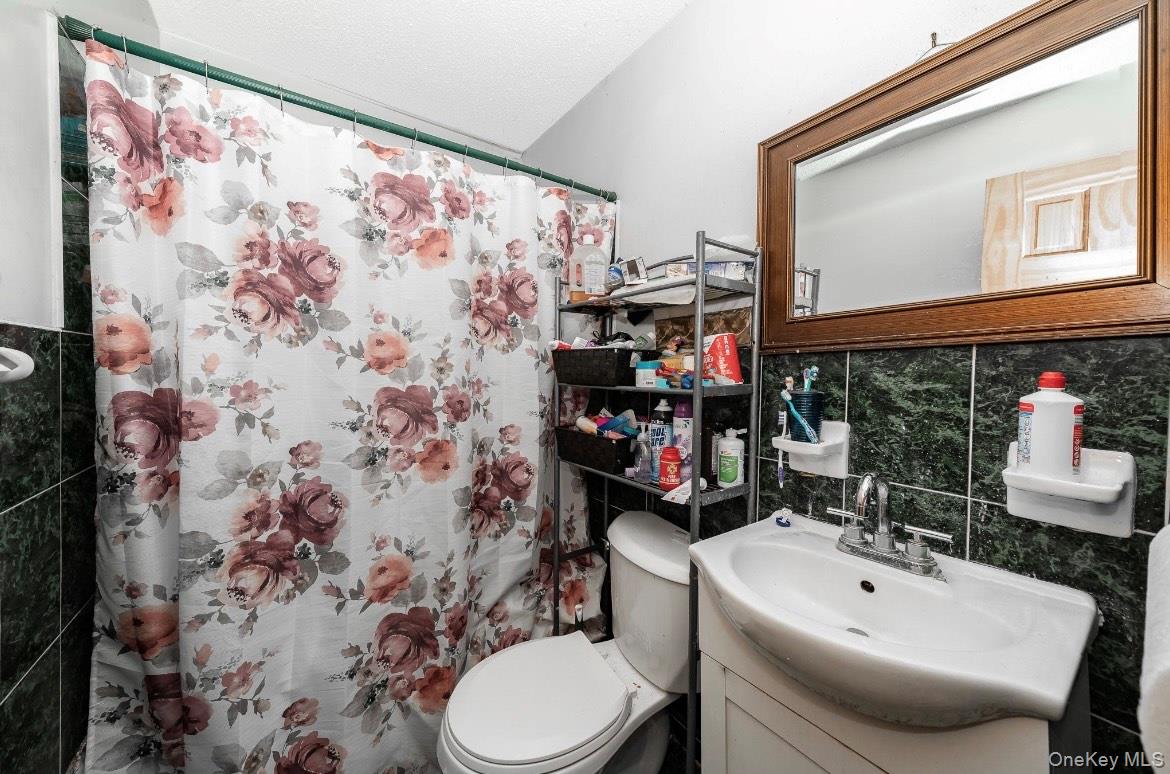 15209 118th Avenue, Jamaica, NY 11434