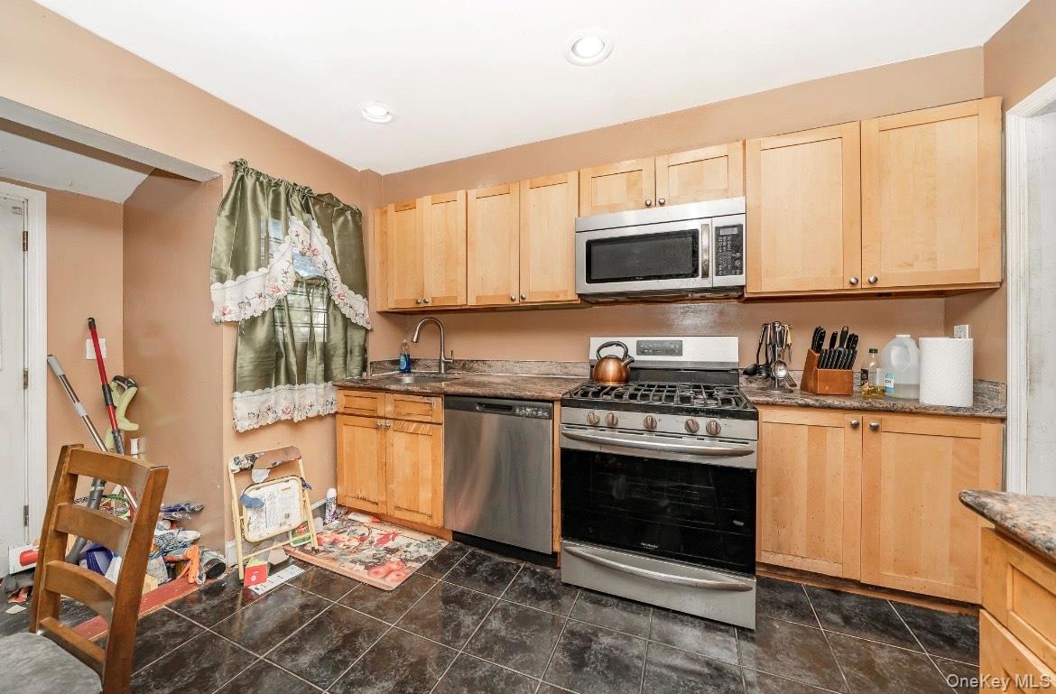 15209 118th Avenue, Jamaica, NY 11434