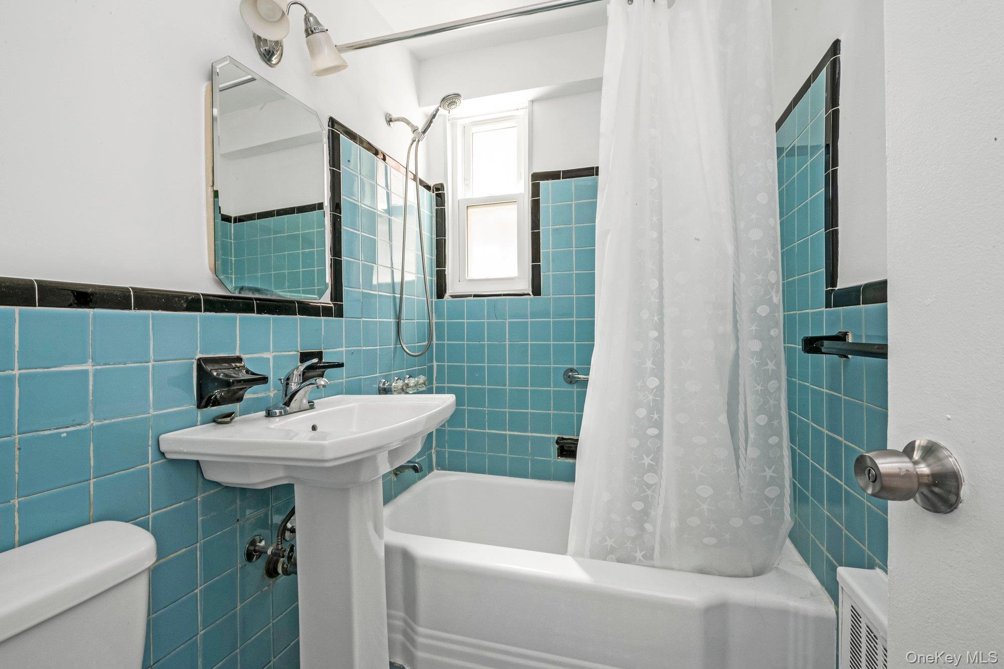 2711 Young Avenue, Bronx, NY 10469