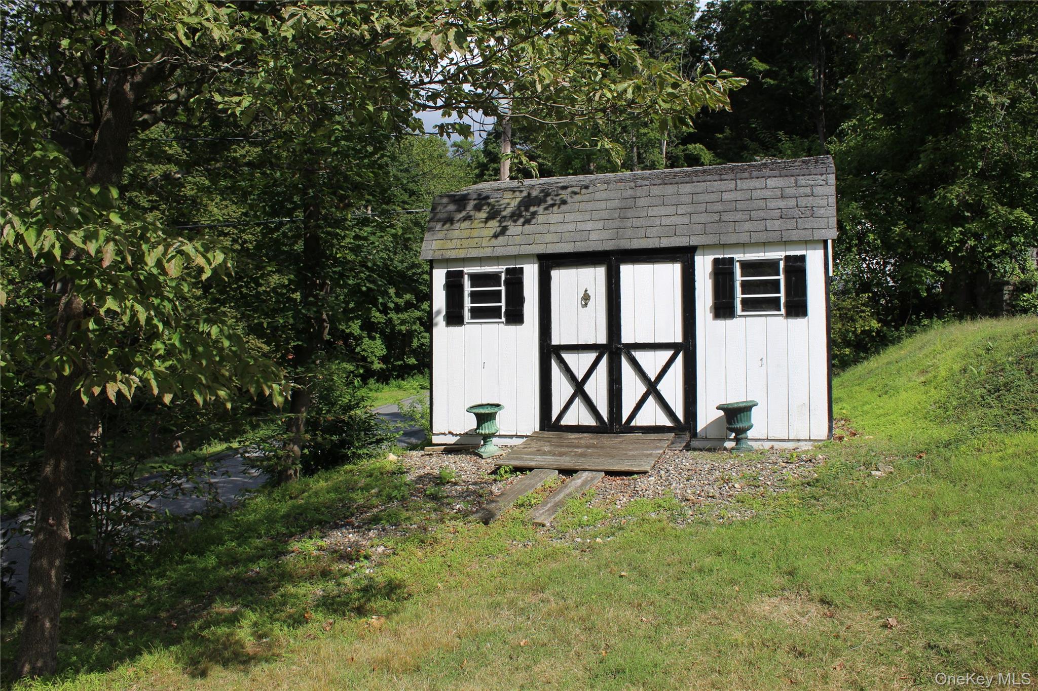 20 Greenwood Drive, Lincolndale, NY 10541