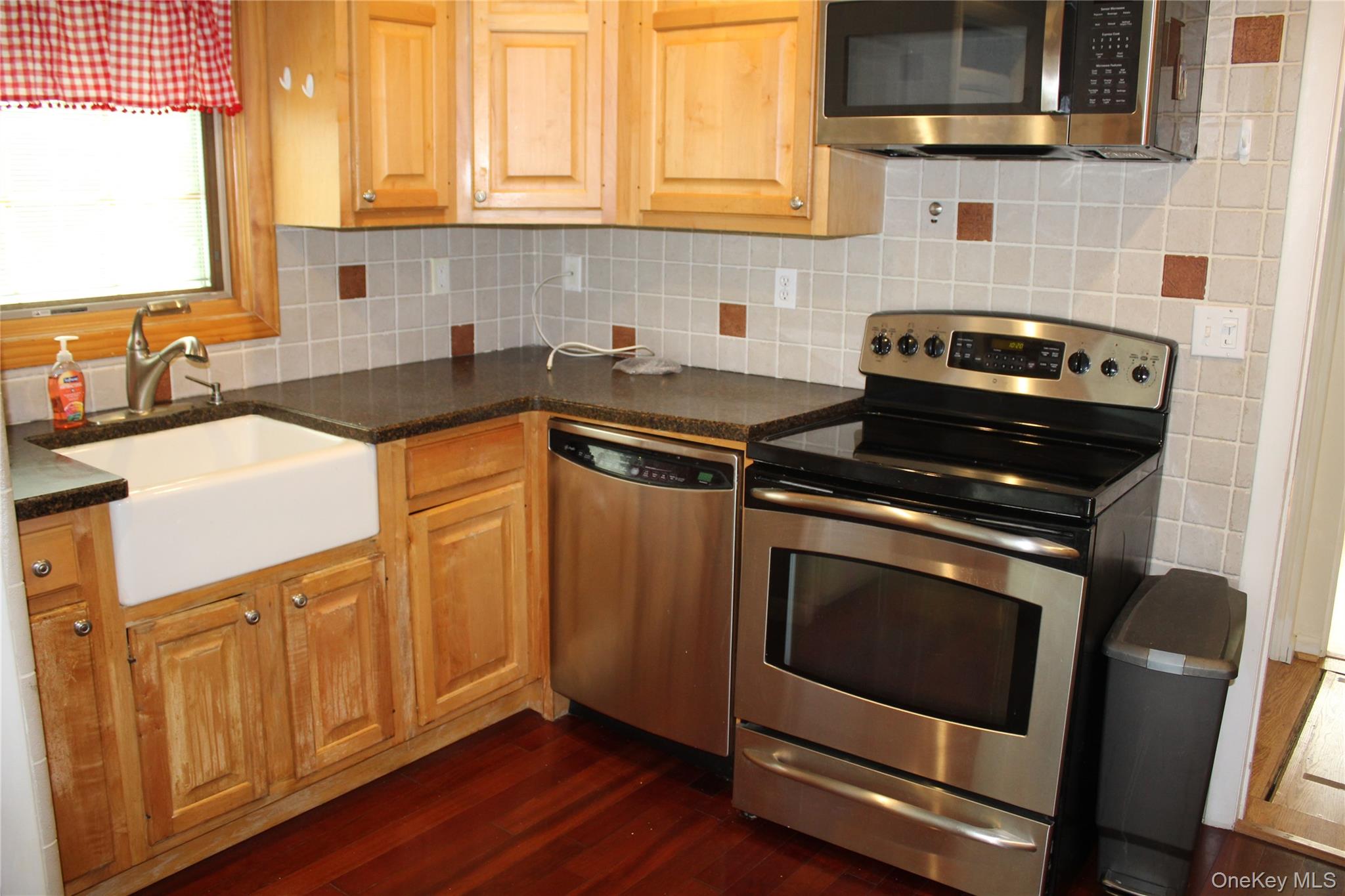 20 Greenwood Drive, Lincolndale, NY 10541