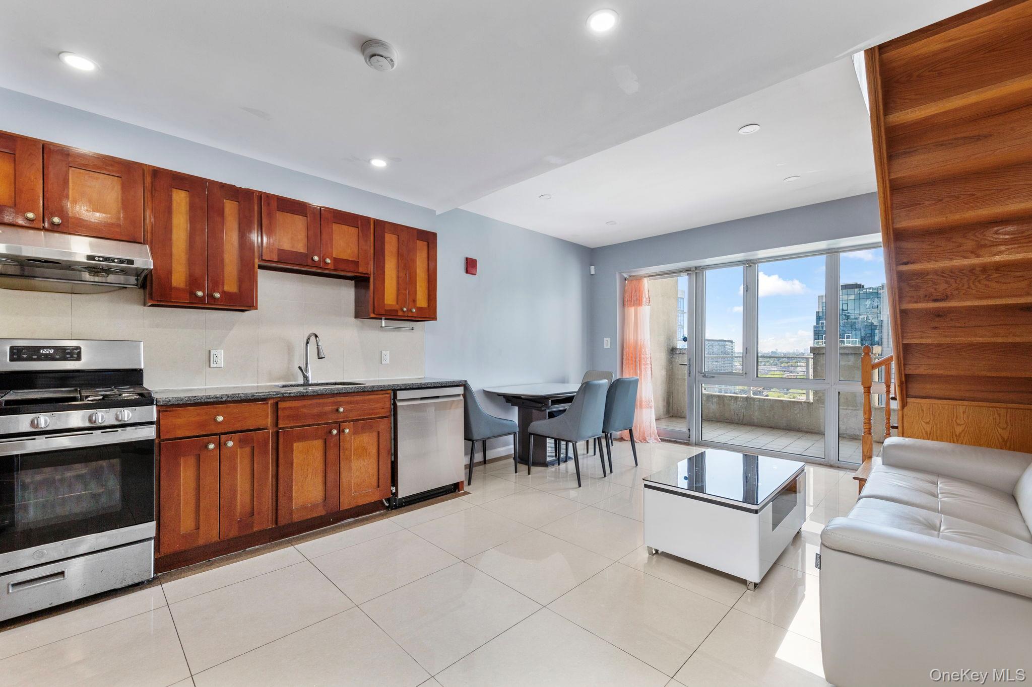 37-20 Prince Street # PHA, Flushing, NY 11354