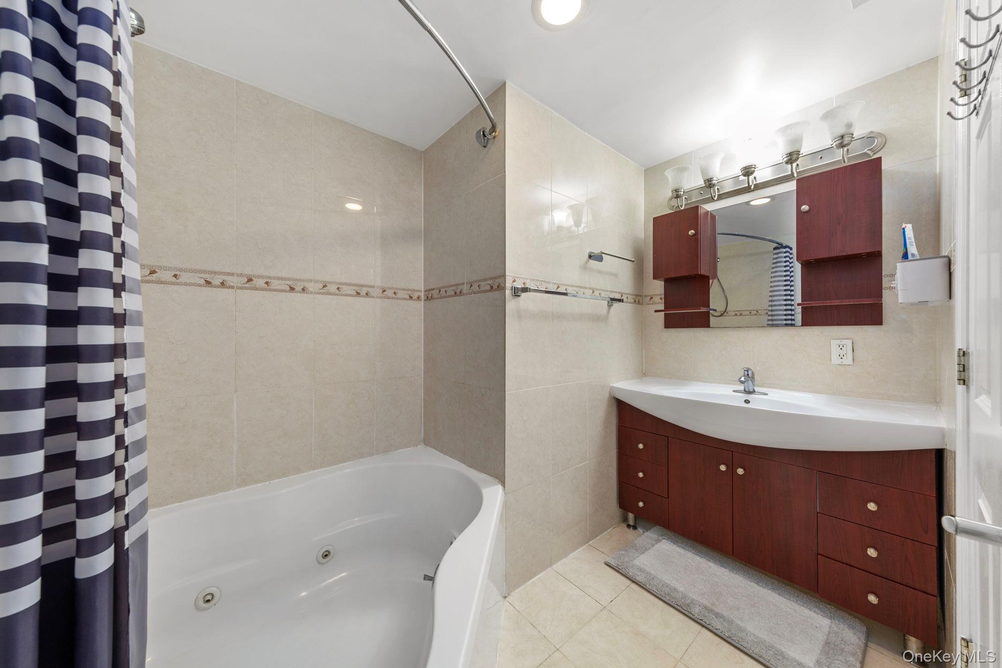 37-20 Prince Street # PHA, Flushing, NY 11354