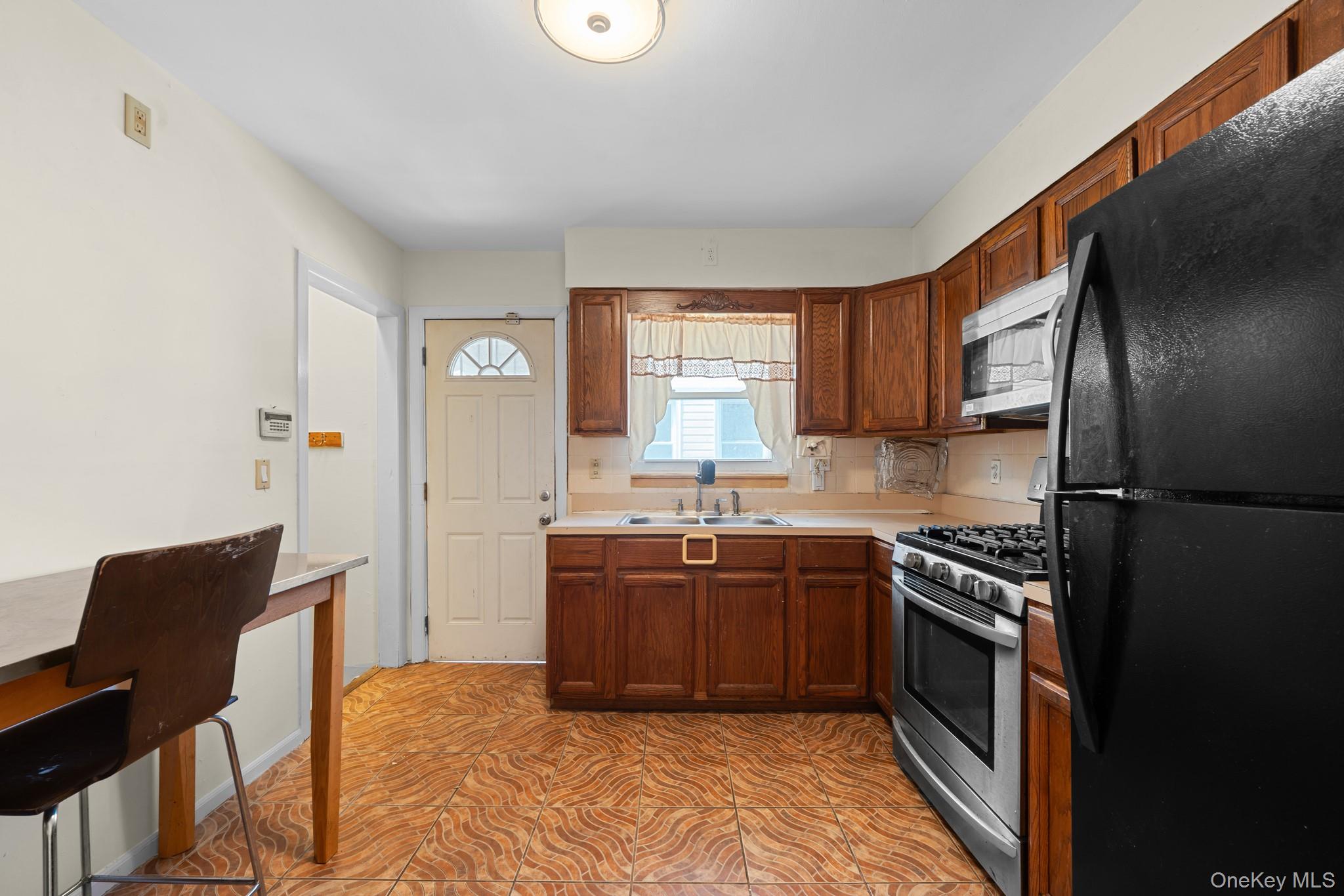 222-15 145 Avenue, Springfield Gardens, NY 11413