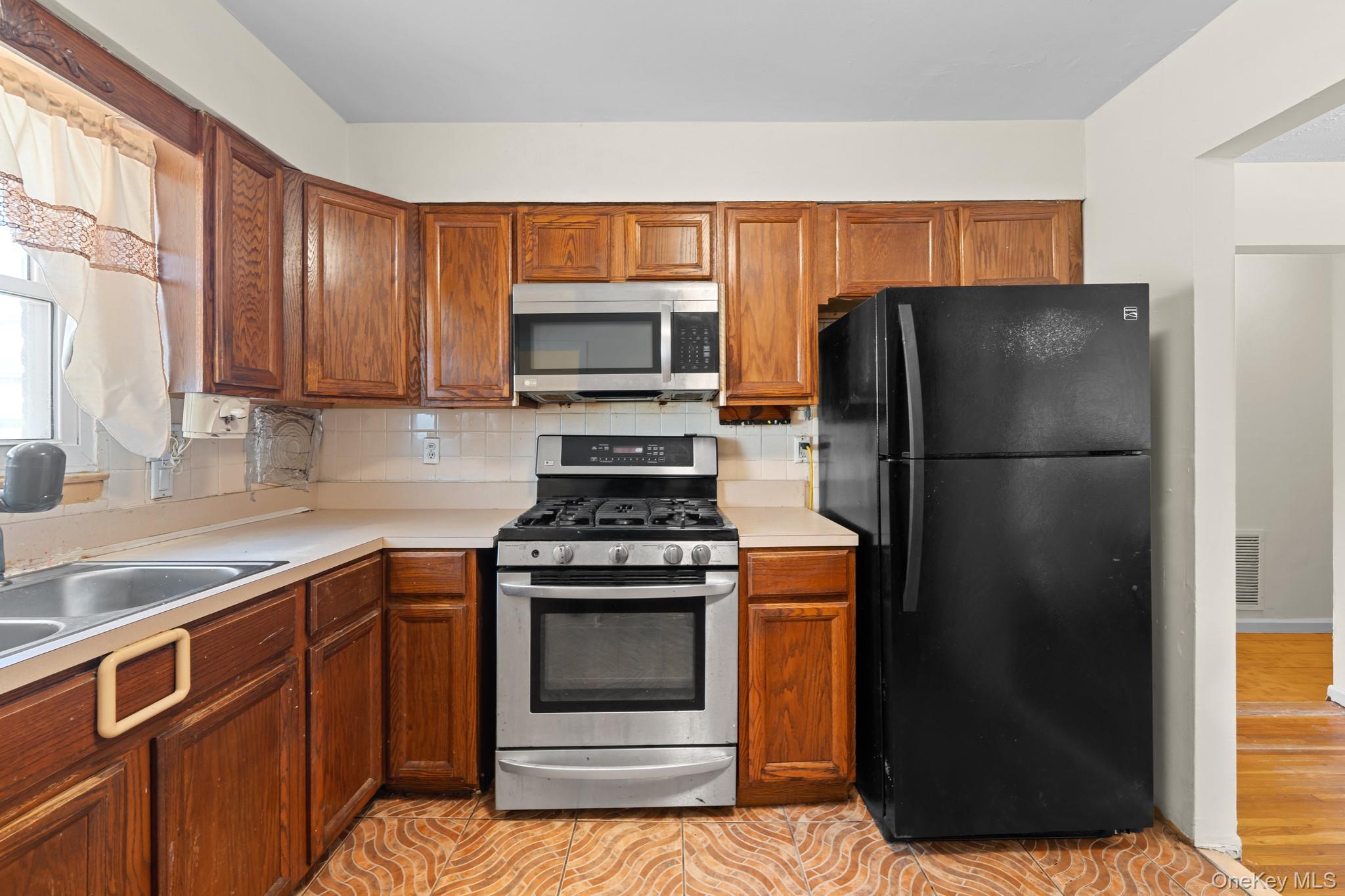 222-15 145 Avenue, Springfield Gardens, NY 11413