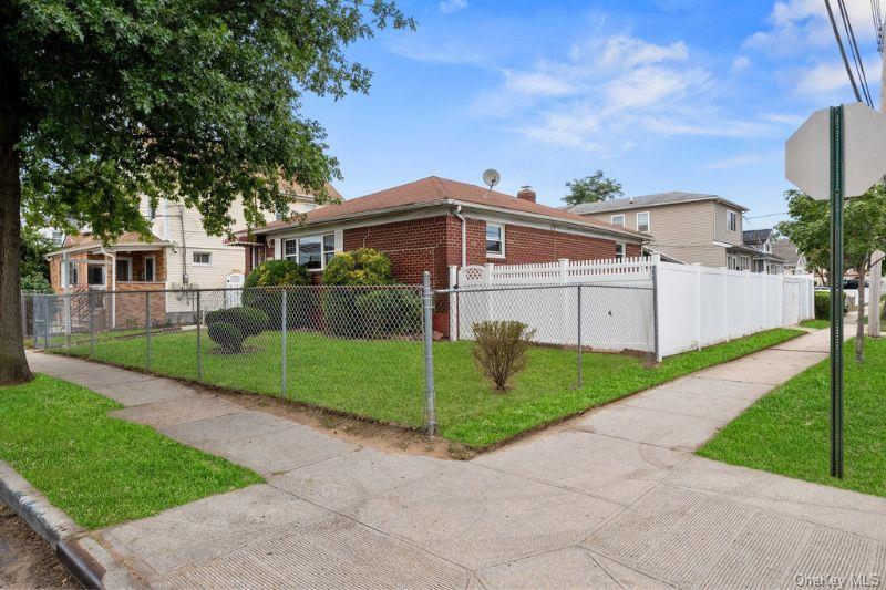 222-15 145 Avenue, Springfield Gardens, NY 11413