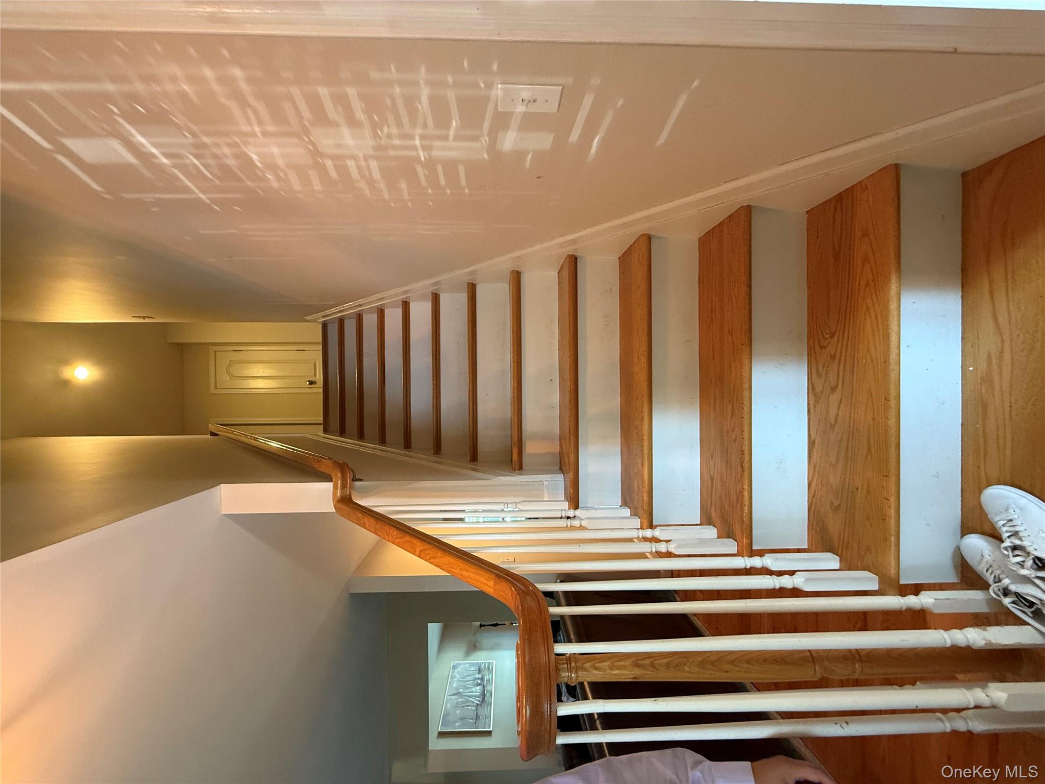 5 Evans Place, Bay Shore, NY 11706