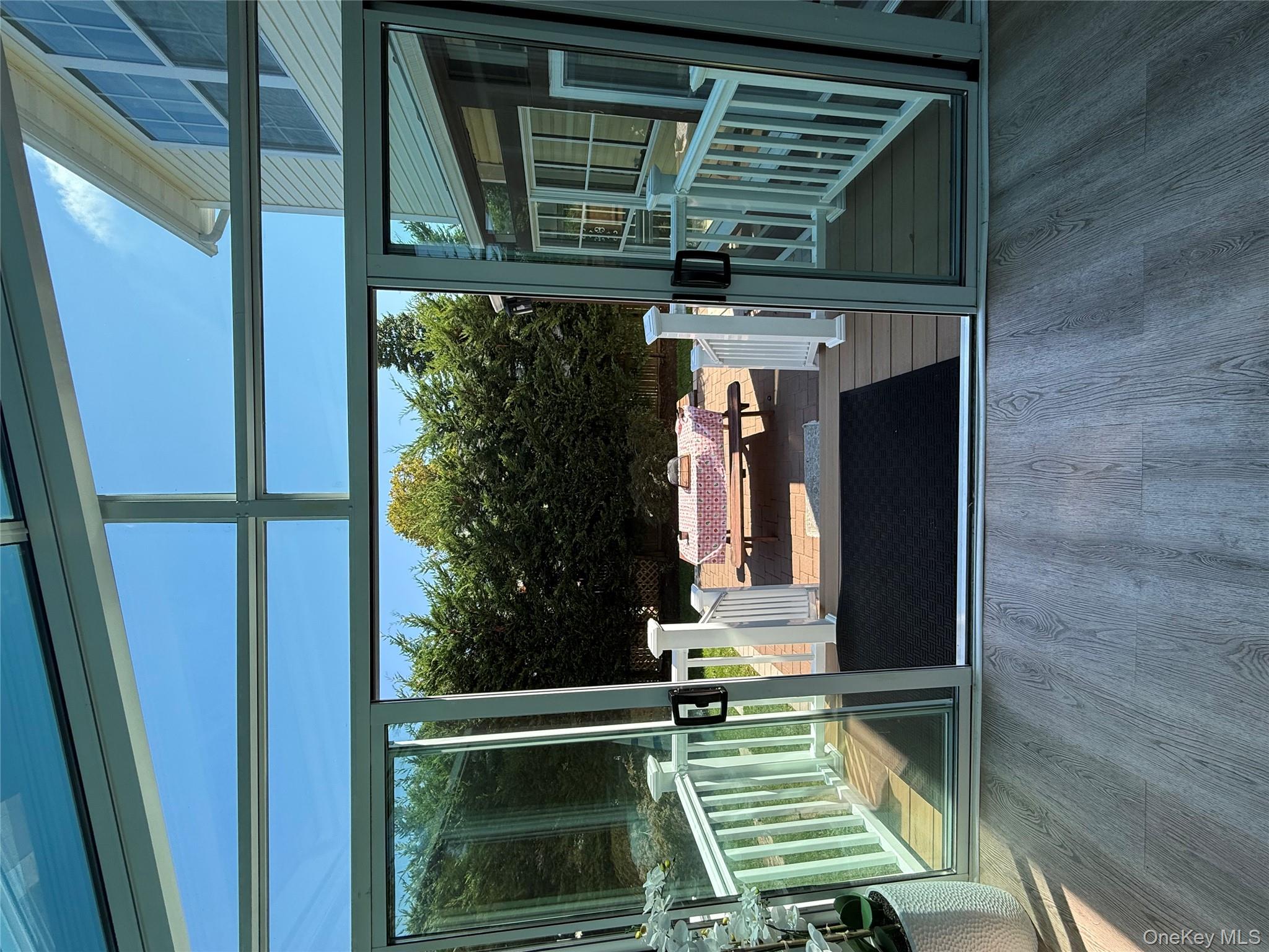 5 Evans Place, Bay Shore, NY 11706