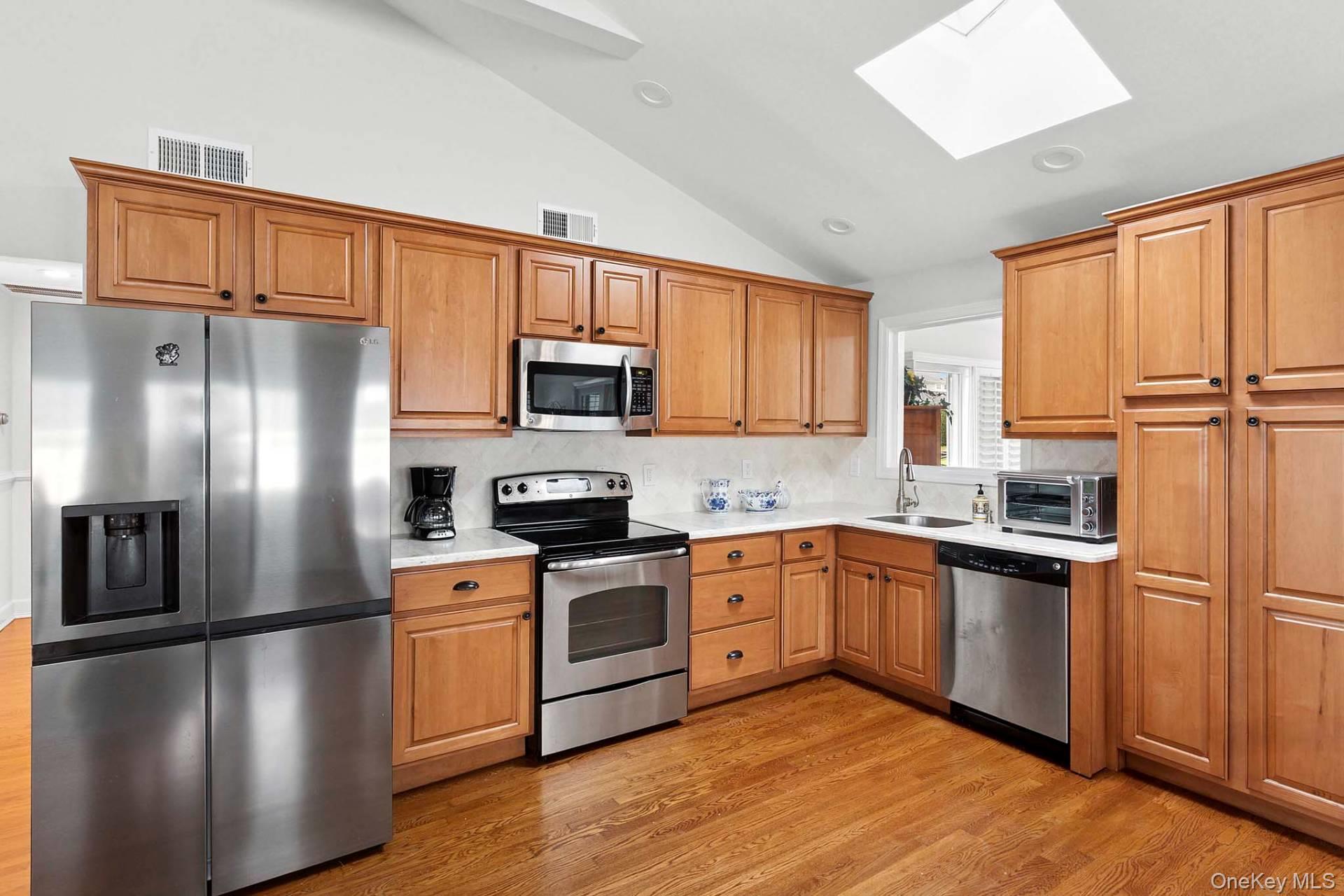 20 Marlin Road, East Quogue, NY 11942