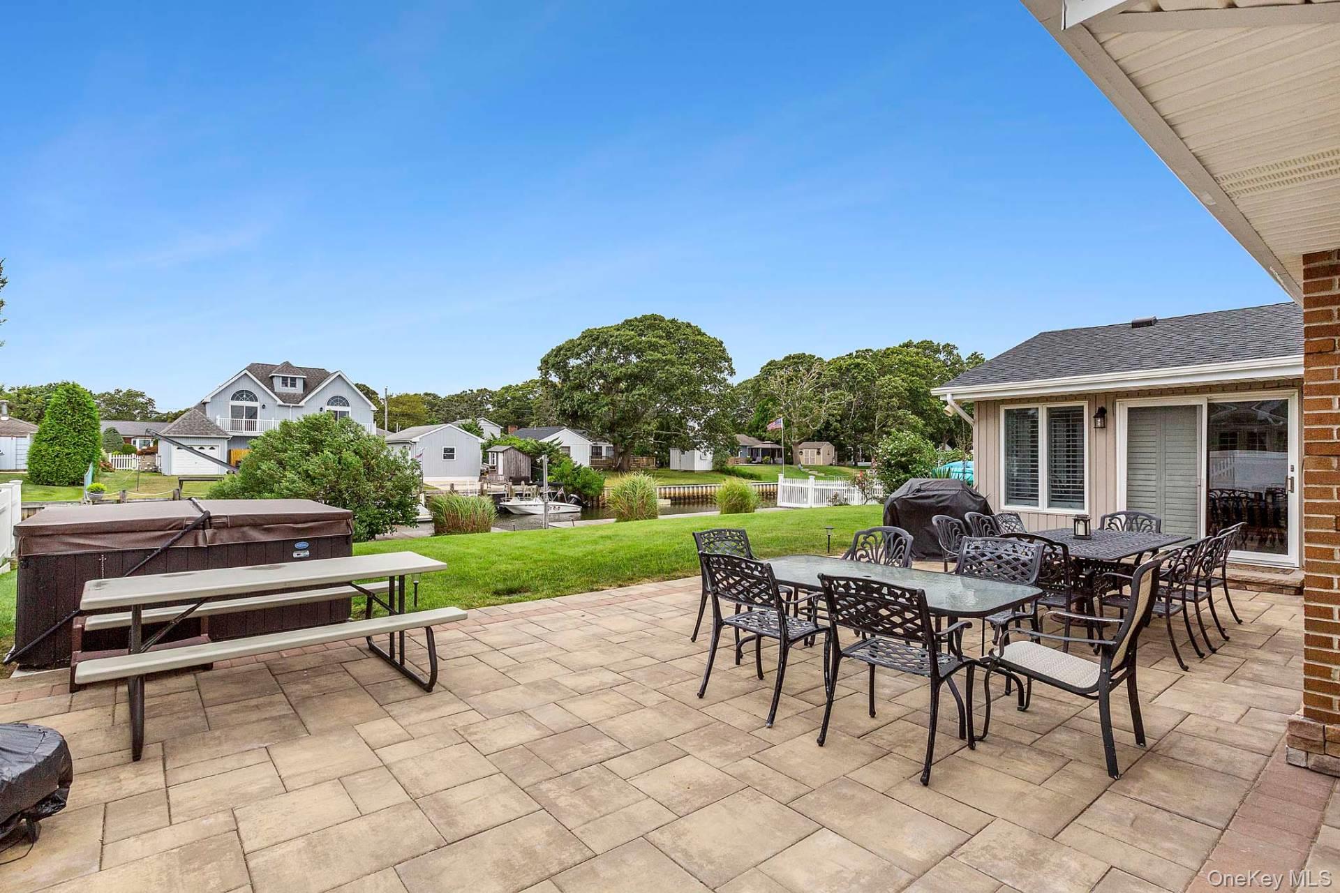 20 Marlin Road, East Quogue, NY 11942