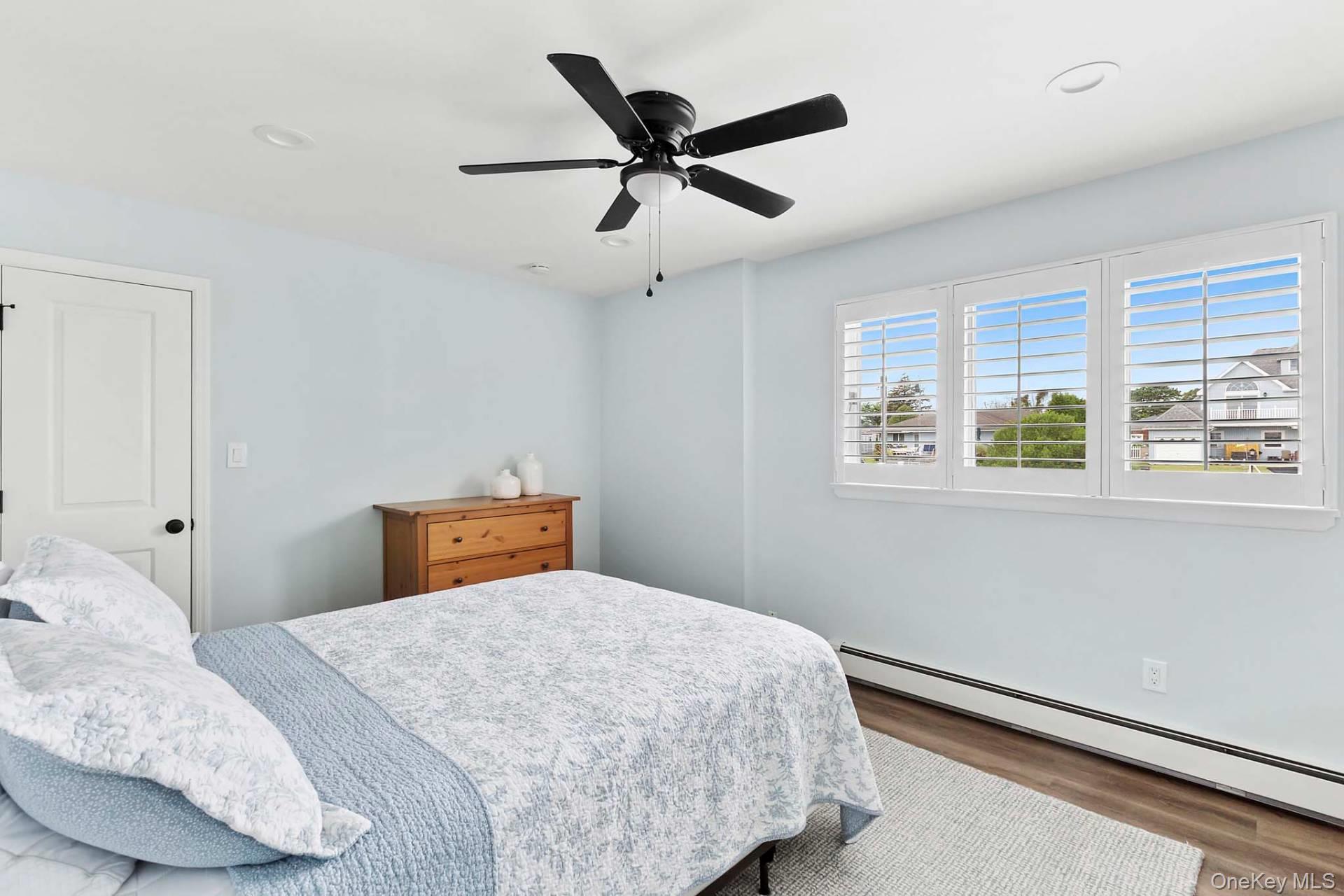 20 Marlin Road, East Quogue, NY 11942