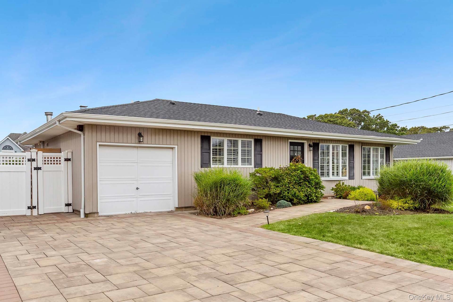 20 Marlin Road, East Quogue, NY 11942