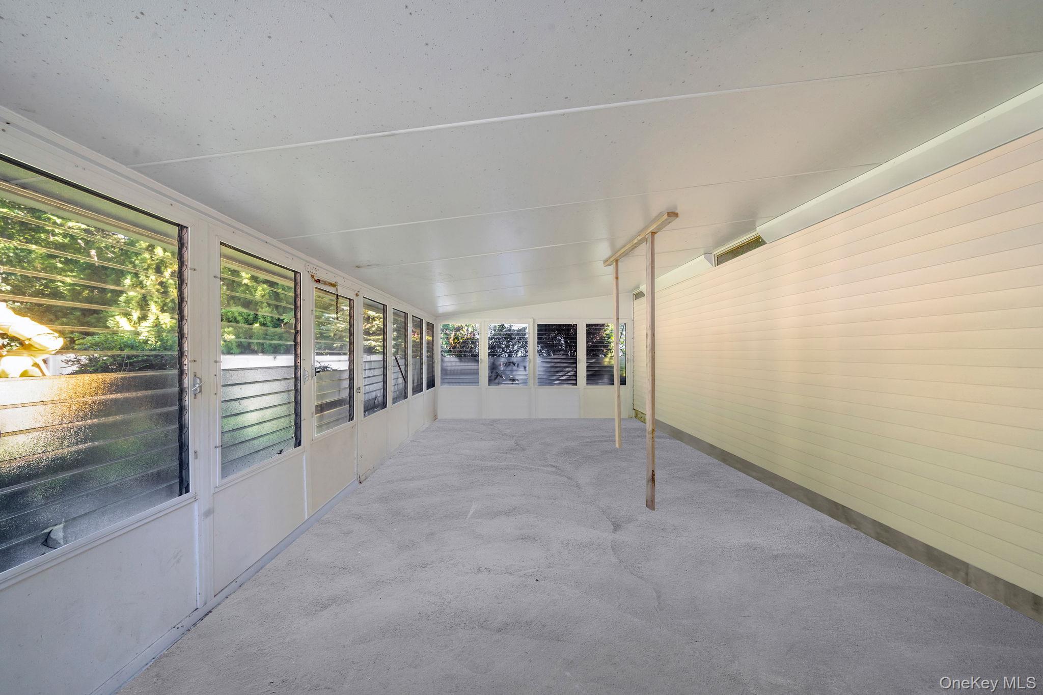 39 Robinhood Lane, East Setauket, NY 11733