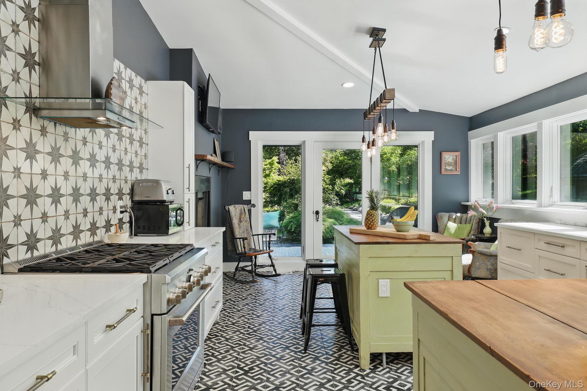 3 Holbrook Road, Briarcliff Manor, NY 10510