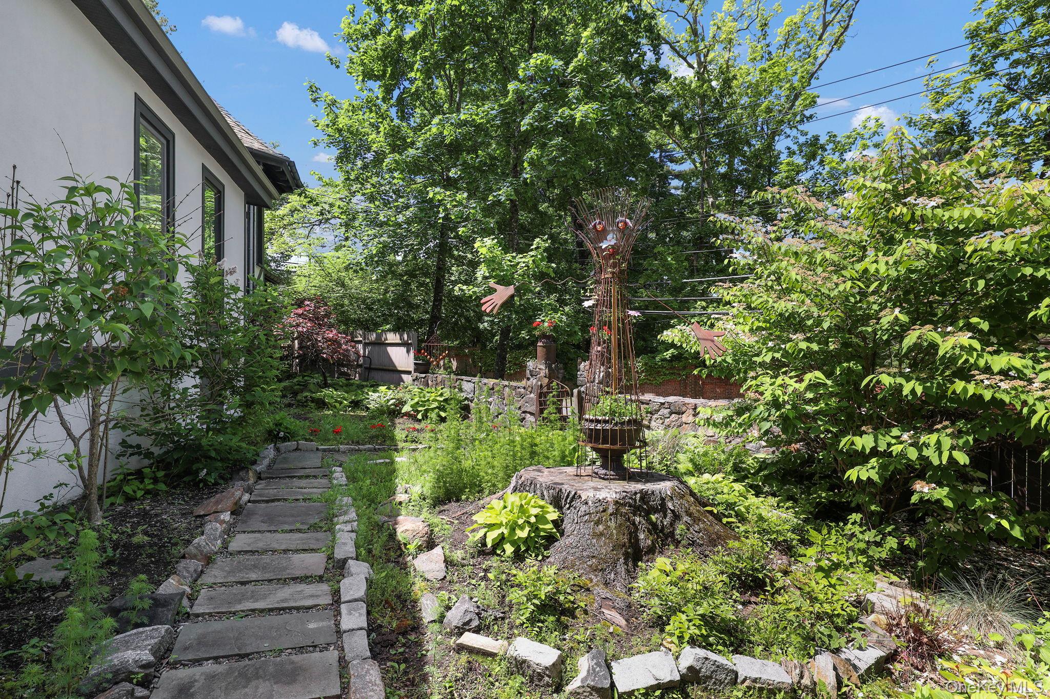 3 Holbrook Road, Briarcliff Manor, NY 10510