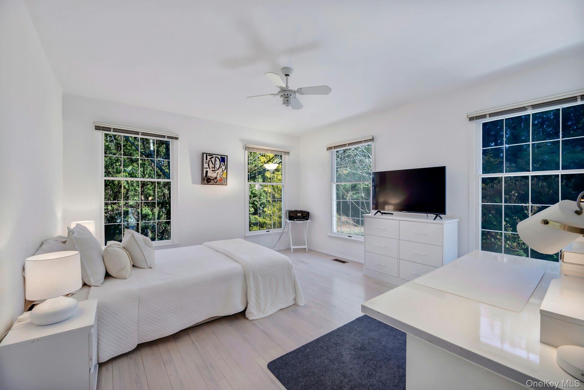 94 S Country Road, Remsenburg, NY 11960