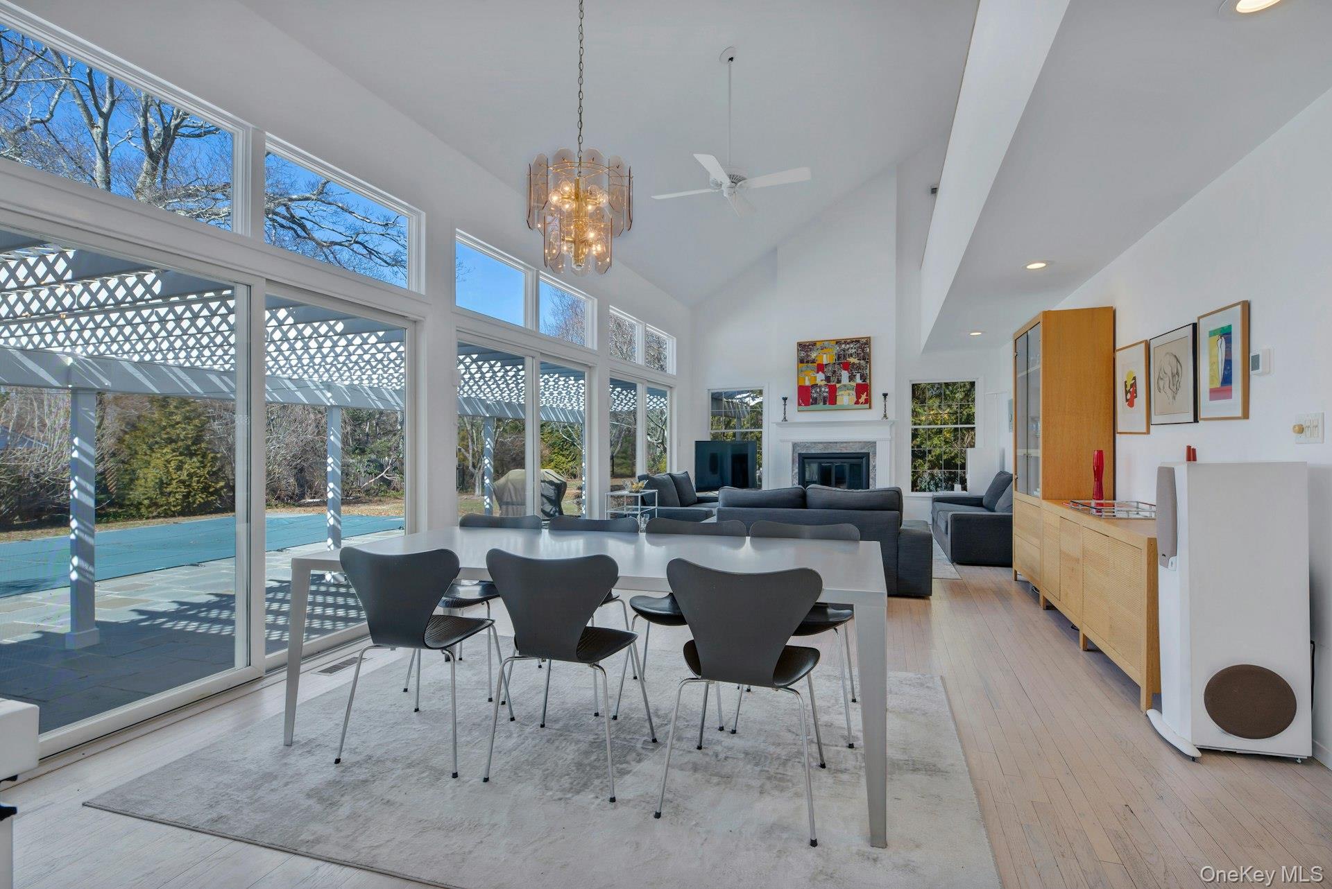 94 S Country Road, Remsenburg, NY 11960