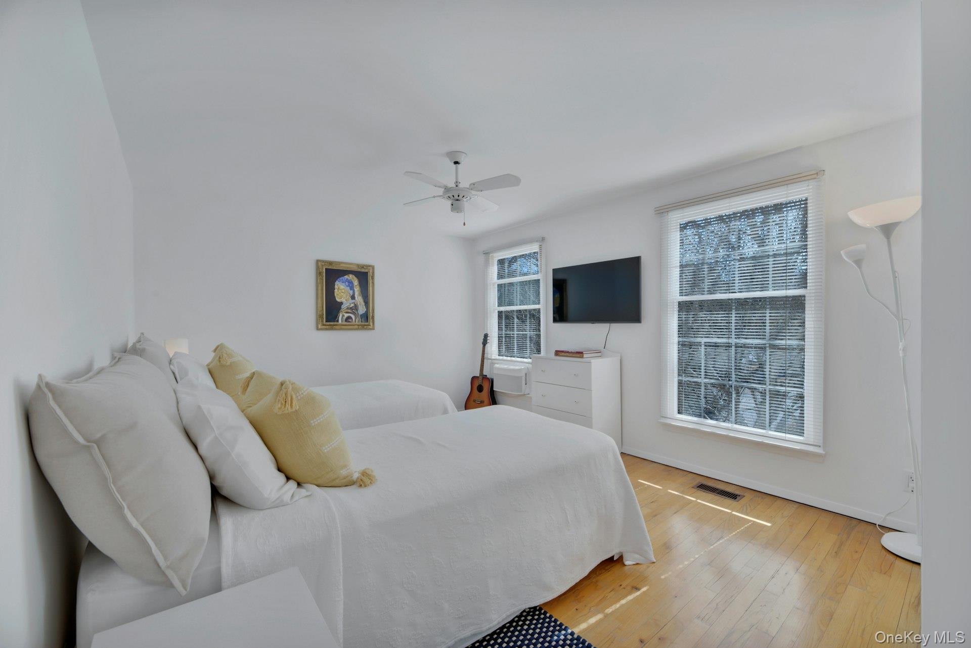 94 S Country Road, Remsenburg, NY 11960