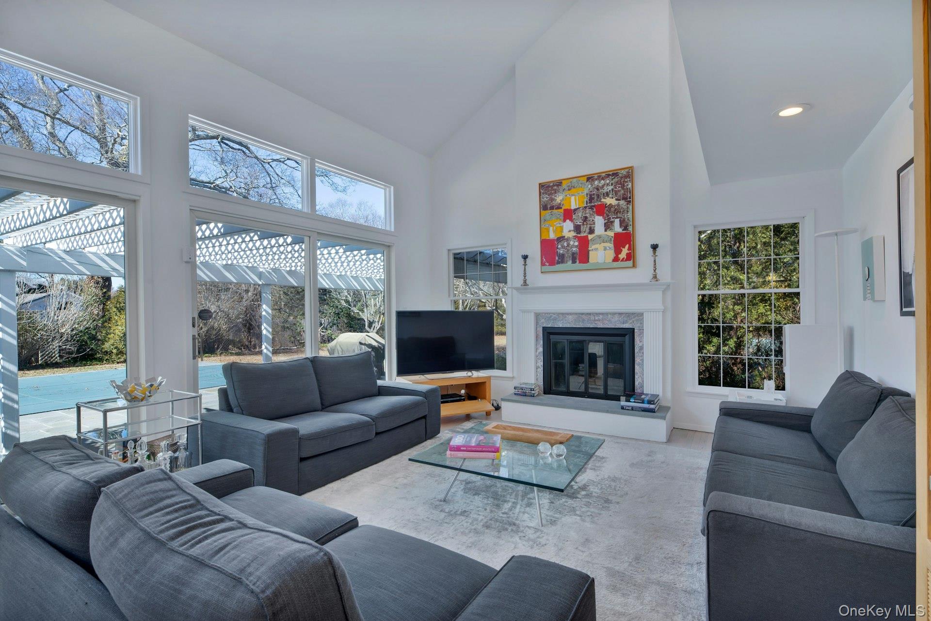 94 S Country Road, Remsenburg, NY 11960