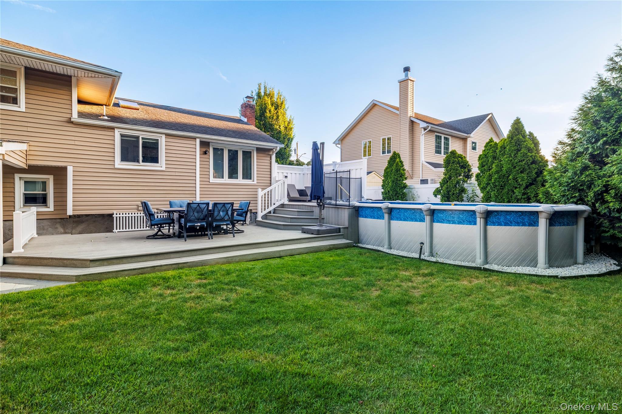 137 Willard Avenue, Farmingdale, NY 11735