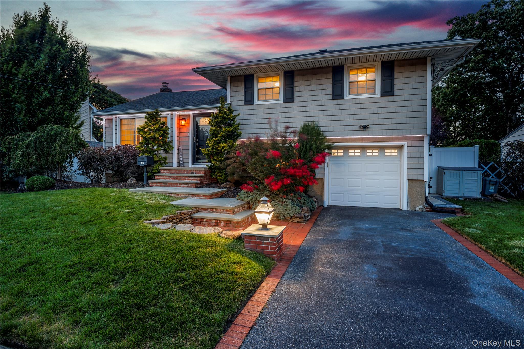 137 Willard Avenue, Farmingdale, NY 11735