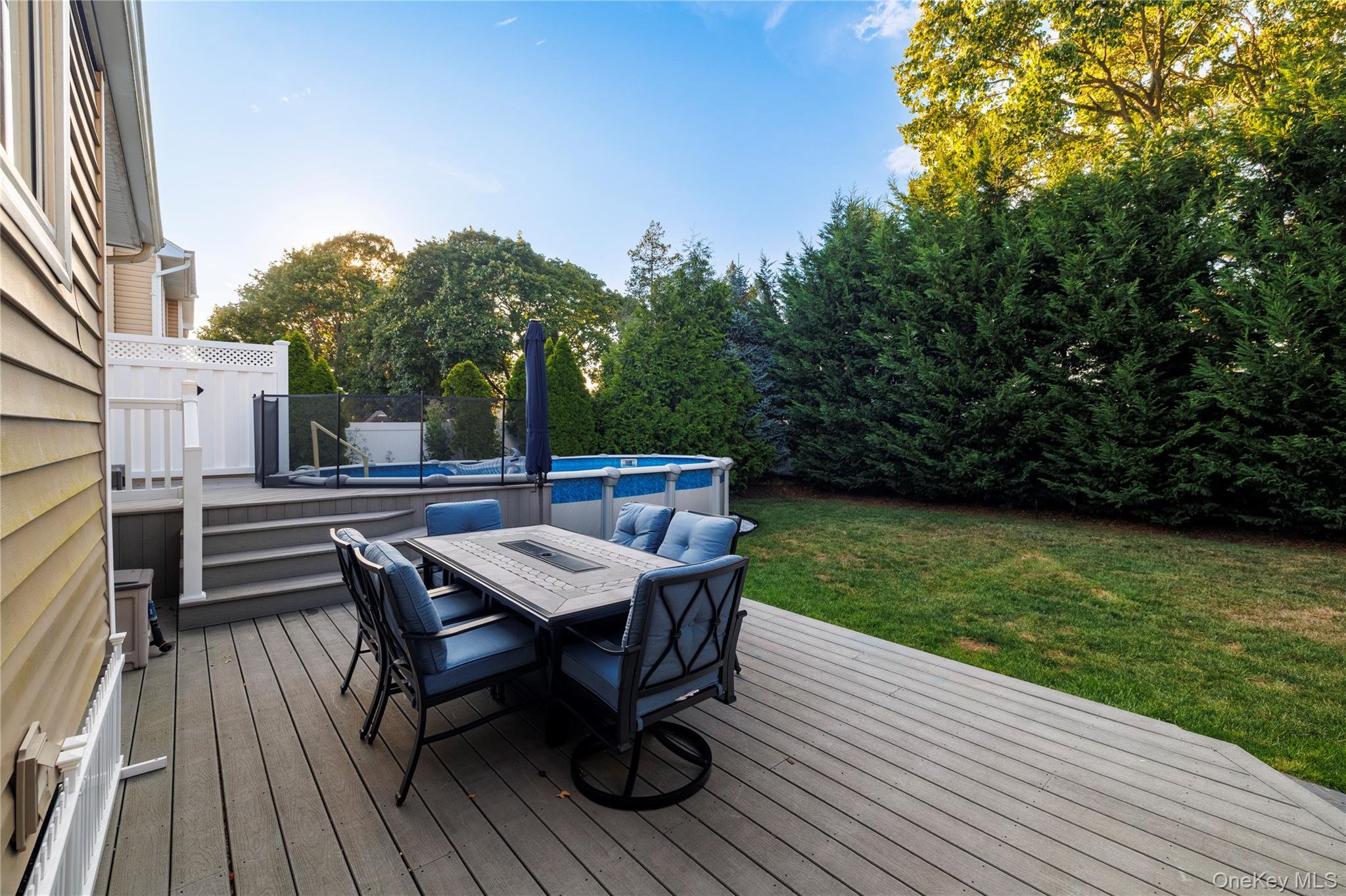 137 Willard Avenue, Farmingdale, NY 11735