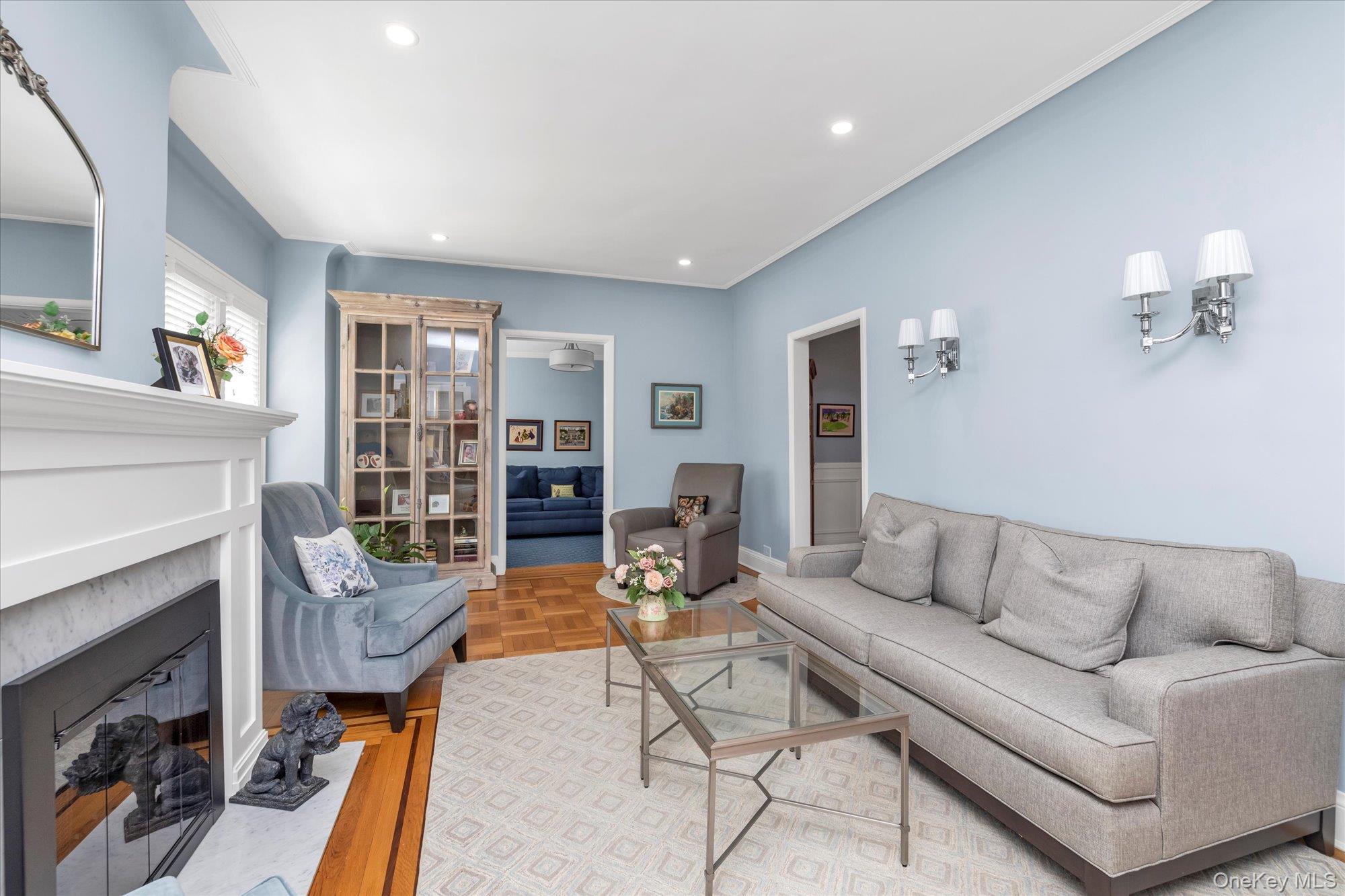 59 Manor Road, Lynbrook, NY 11563