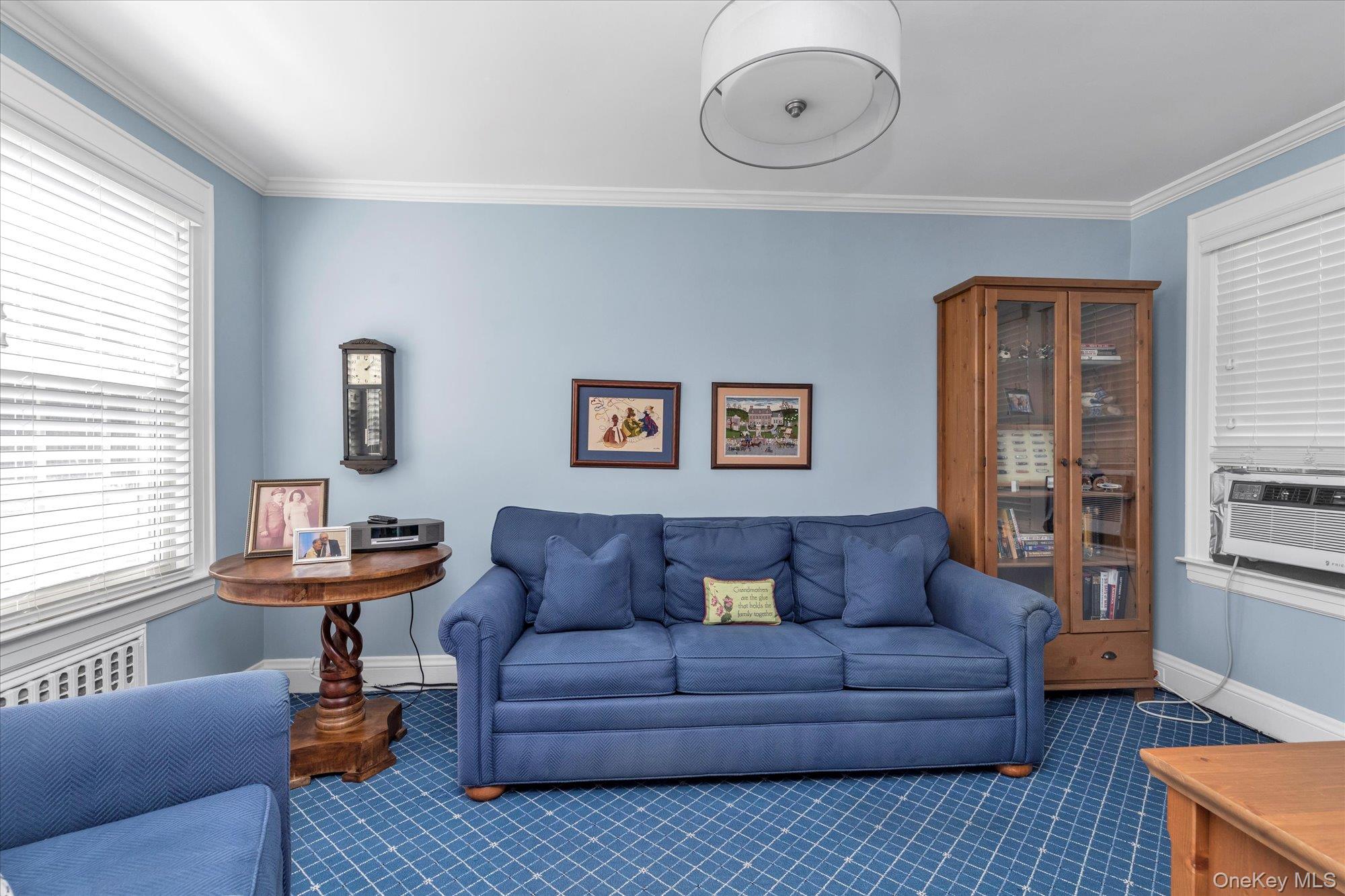 59 Manor Road, Lynbrook, NY 11563