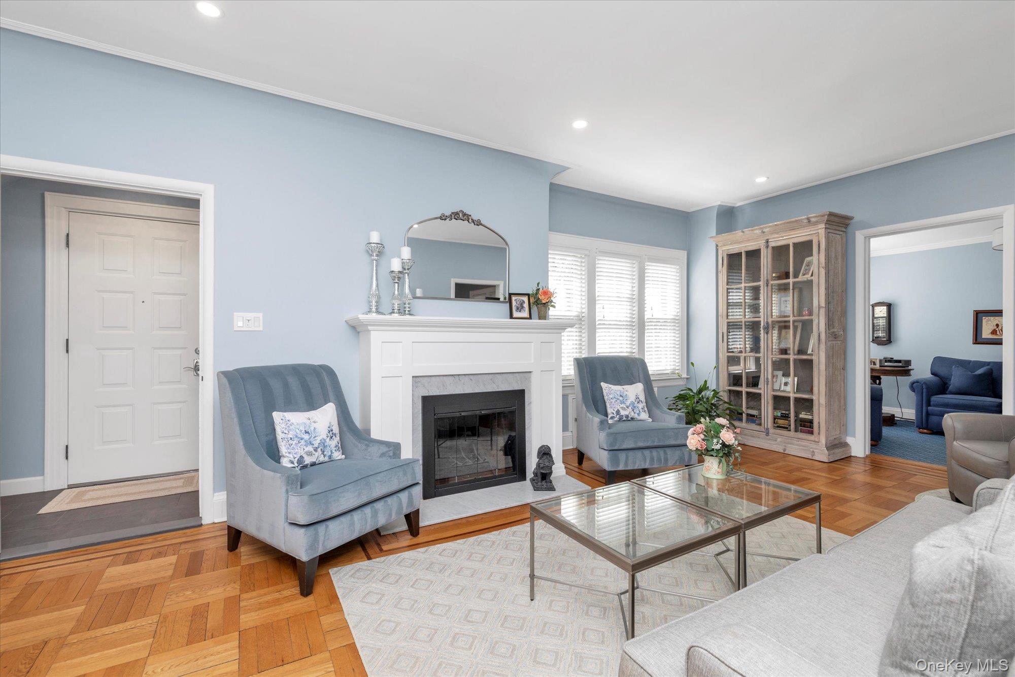 59 Manor Road, Lynbrook, NY 11563