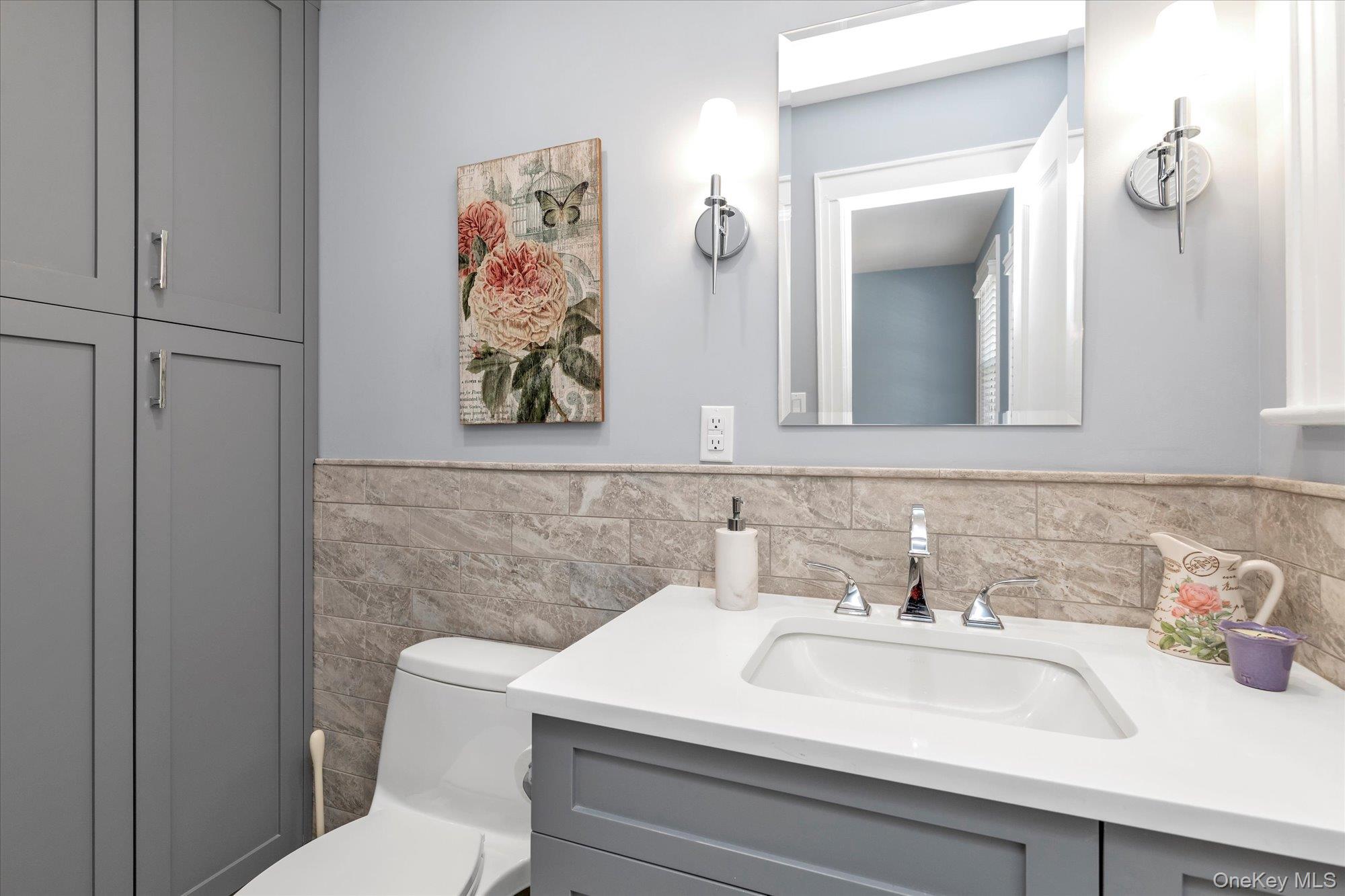 59 Manor Road, Lynbrook, NY 11563