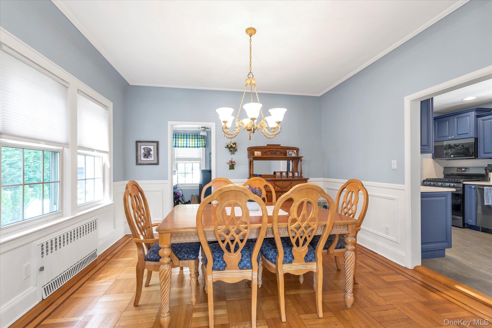 59 Manor Road, Lynbrook, NY 11563