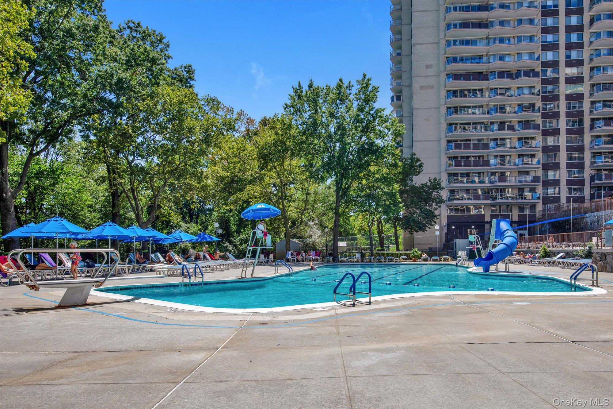 1785 215th Street # 17E, Bayside, NY 11360