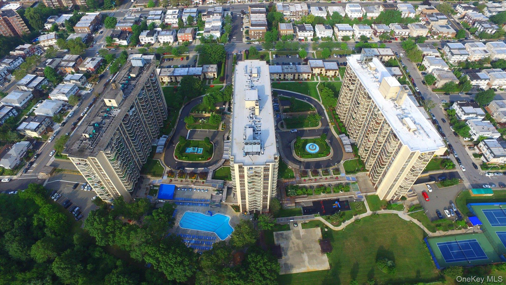 1785 215th Street # 17E, Bayside, NY 11360