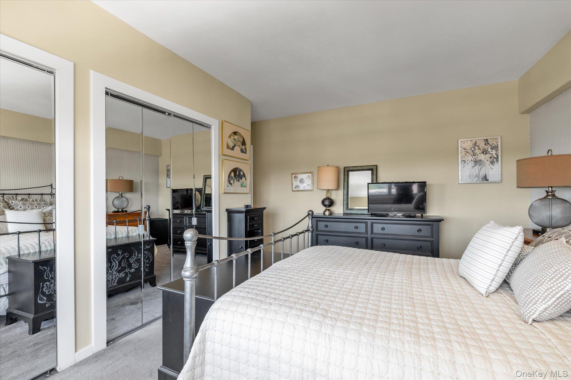 1785 215th Street # 17E, Bayside, NY 11360