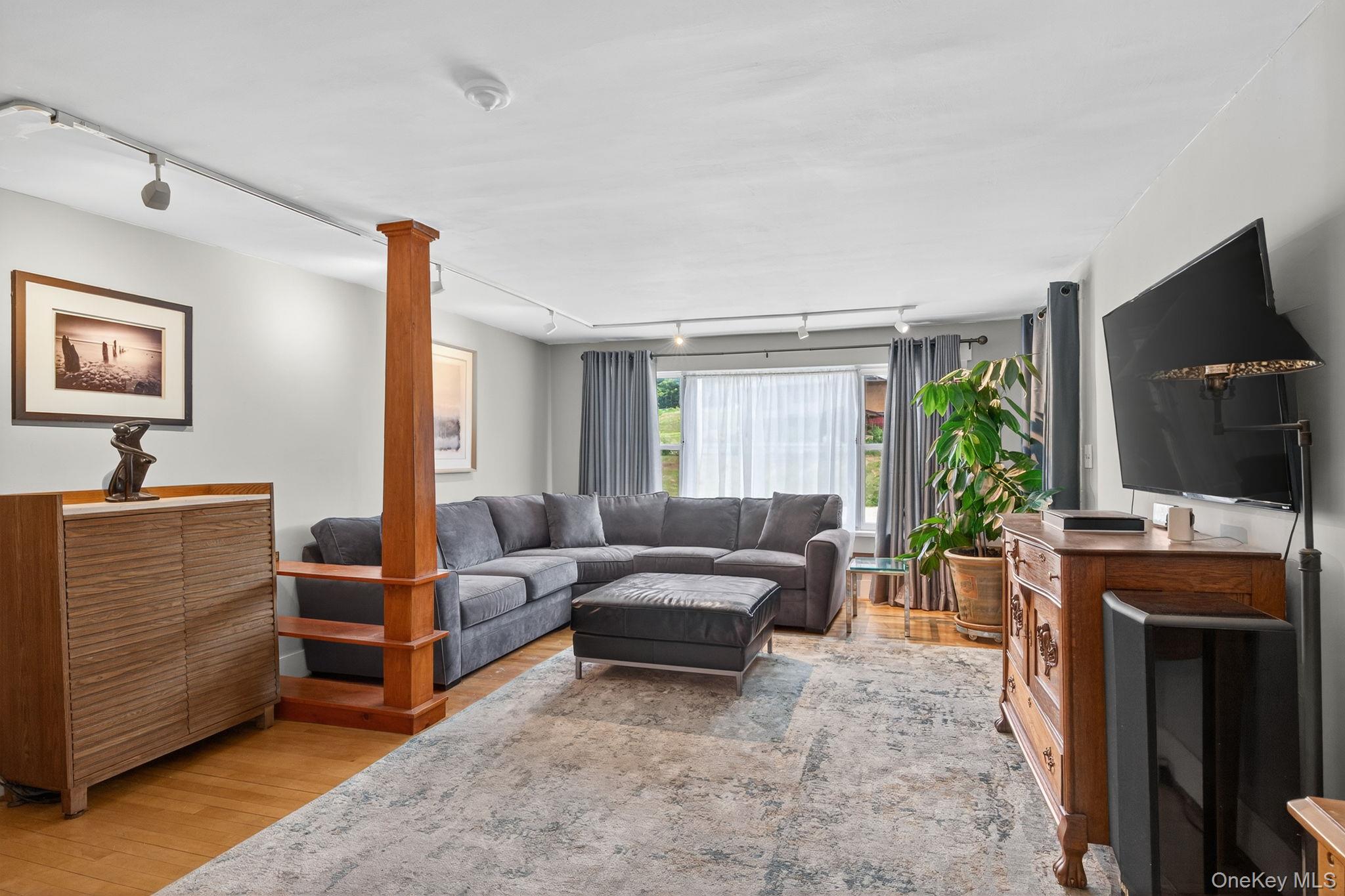 8213 Main Street, Hunter, NY 12442